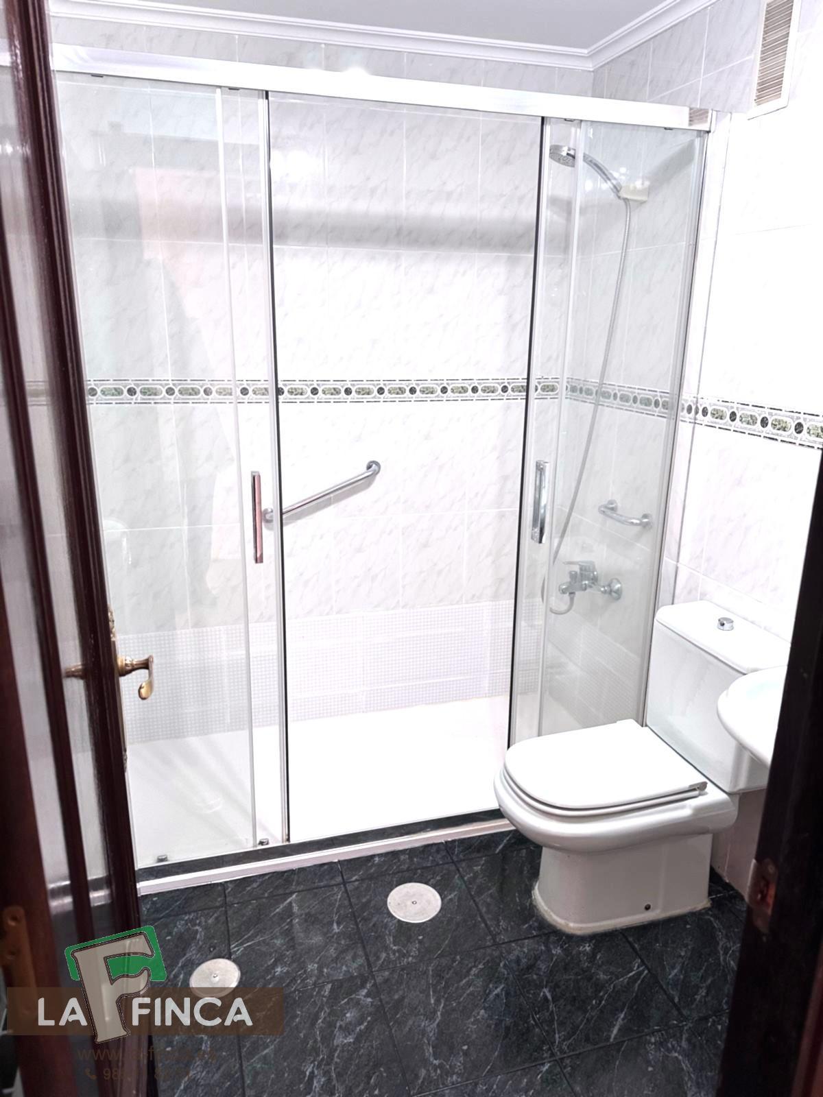 For sale of flat in Oviedo