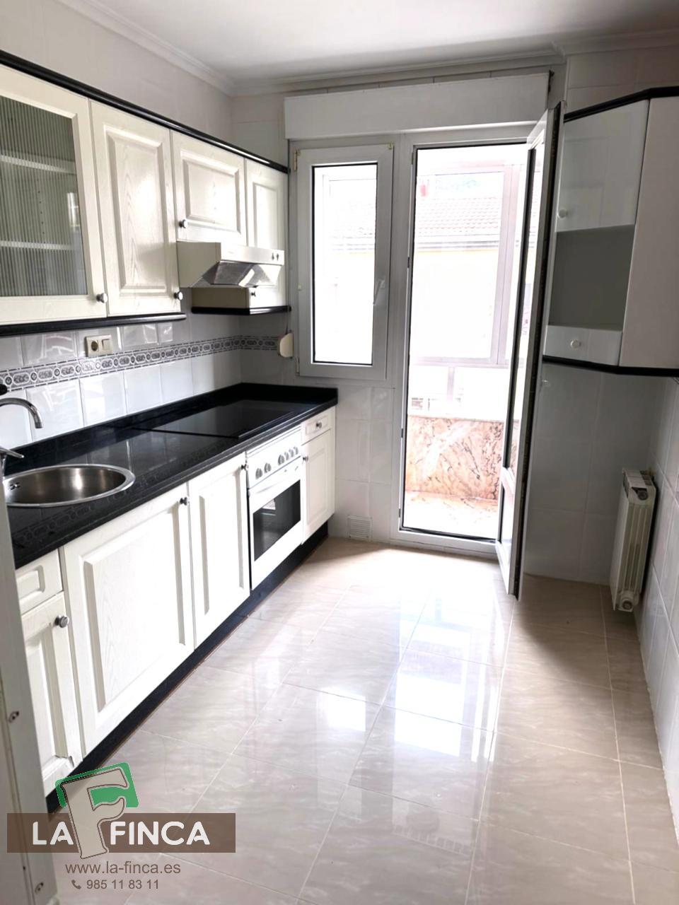 For sale of flat in Oviedo