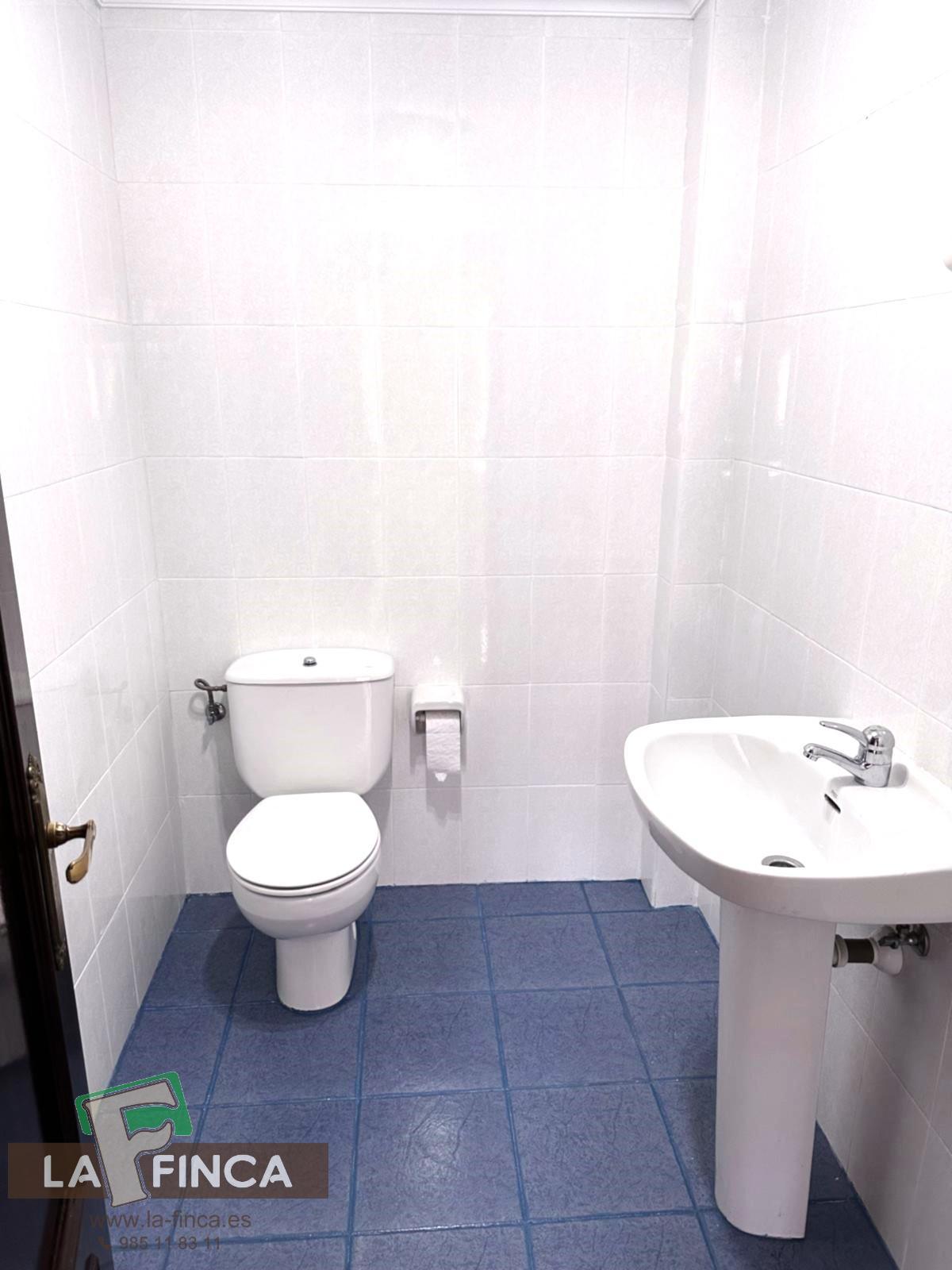 For sale of flat in Oviedo