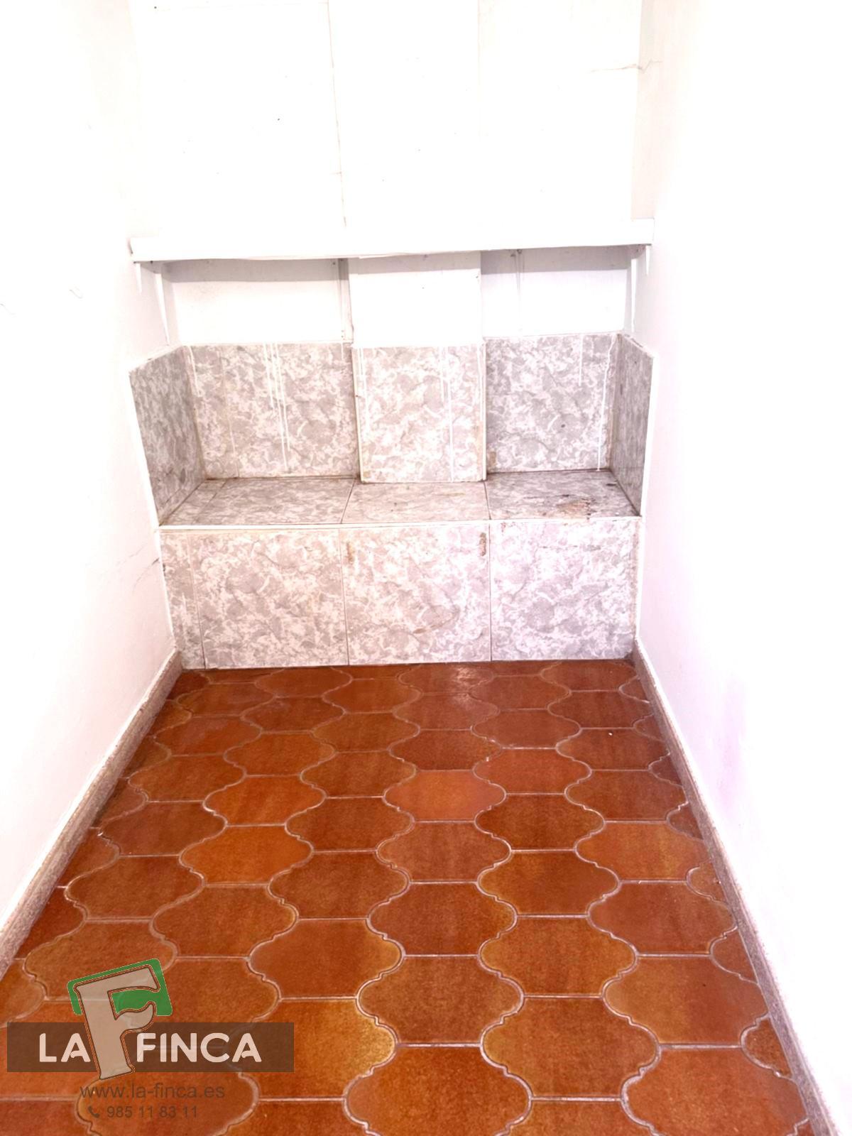 For sale of flat in Oviedo