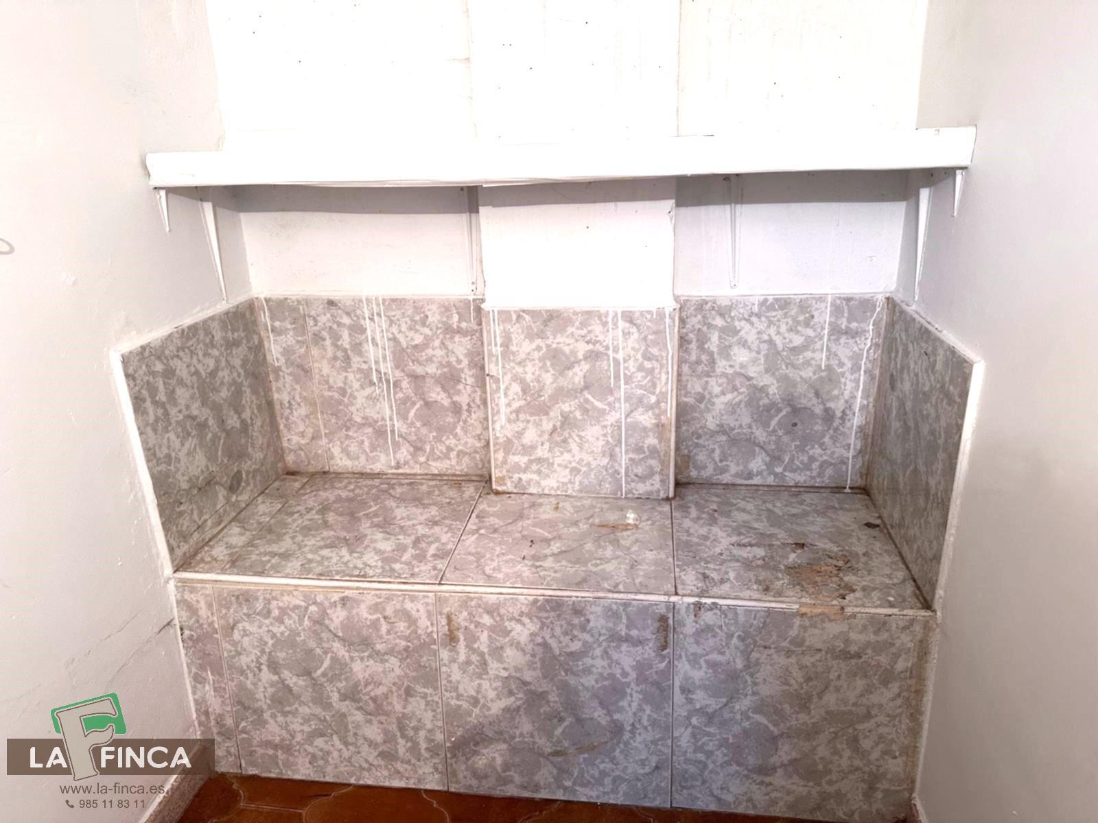 For sale of flat in Oviedo