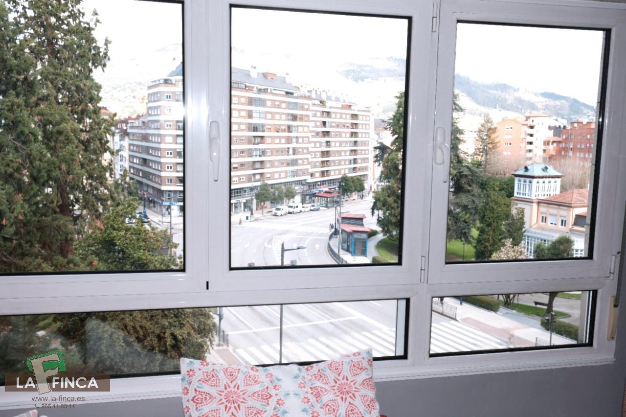 For sale of flat in Oviedo