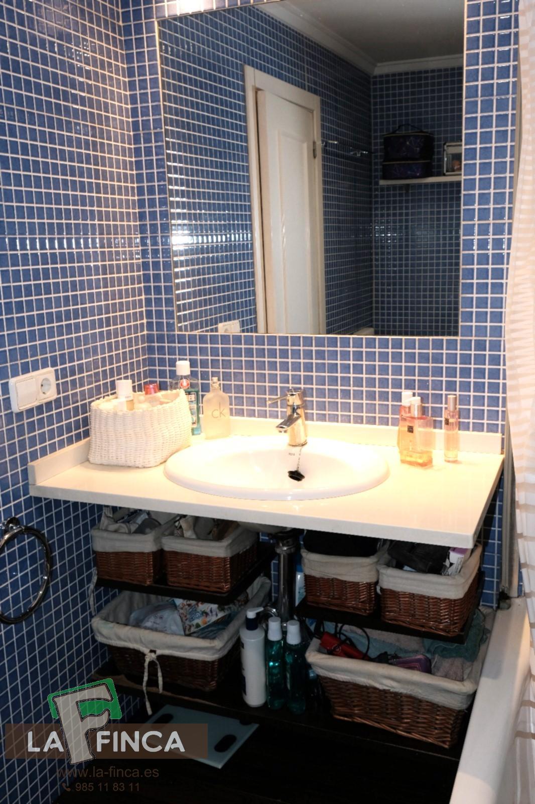 For sale of flat in Oviedo