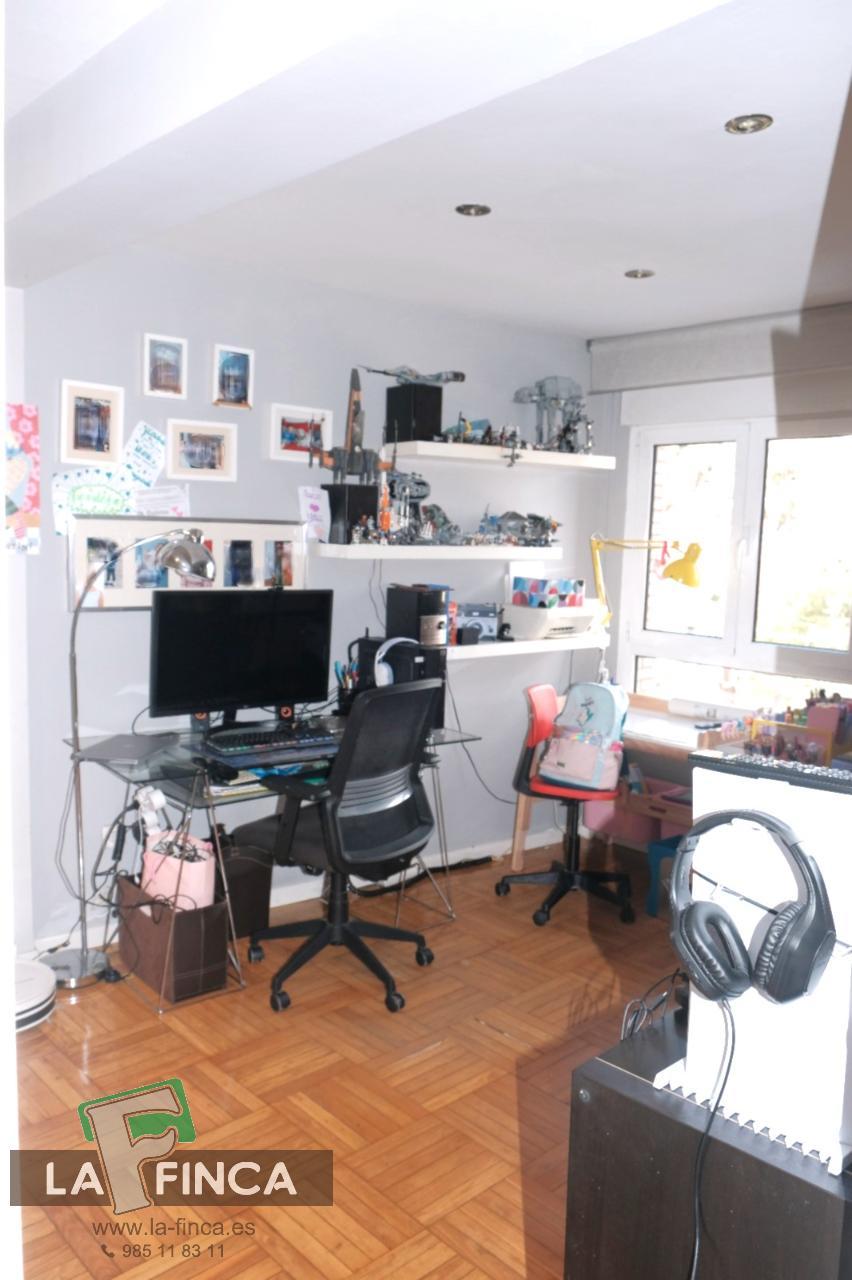 For sale of flat in Oviedo