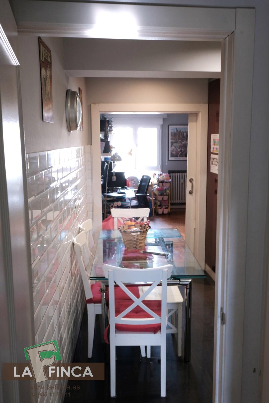 For sale of flat in Oviedo