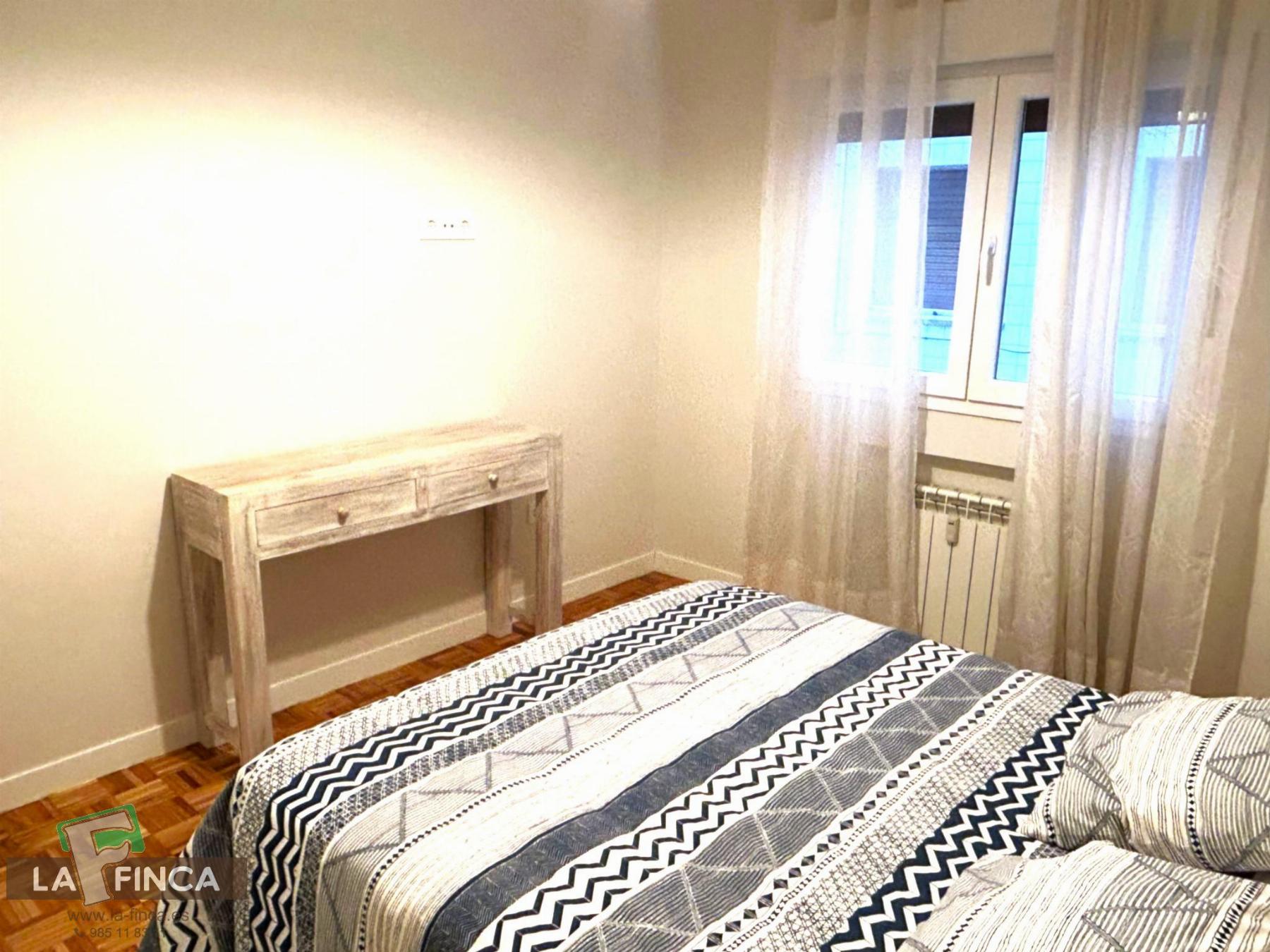 For sale of flat in Oviedo