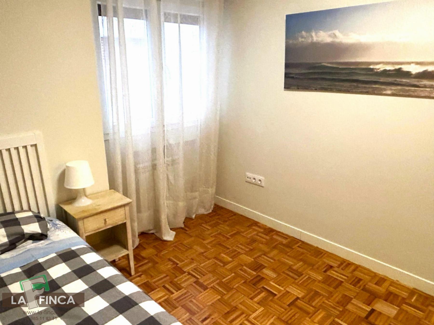 For sale of flat in Oviedo