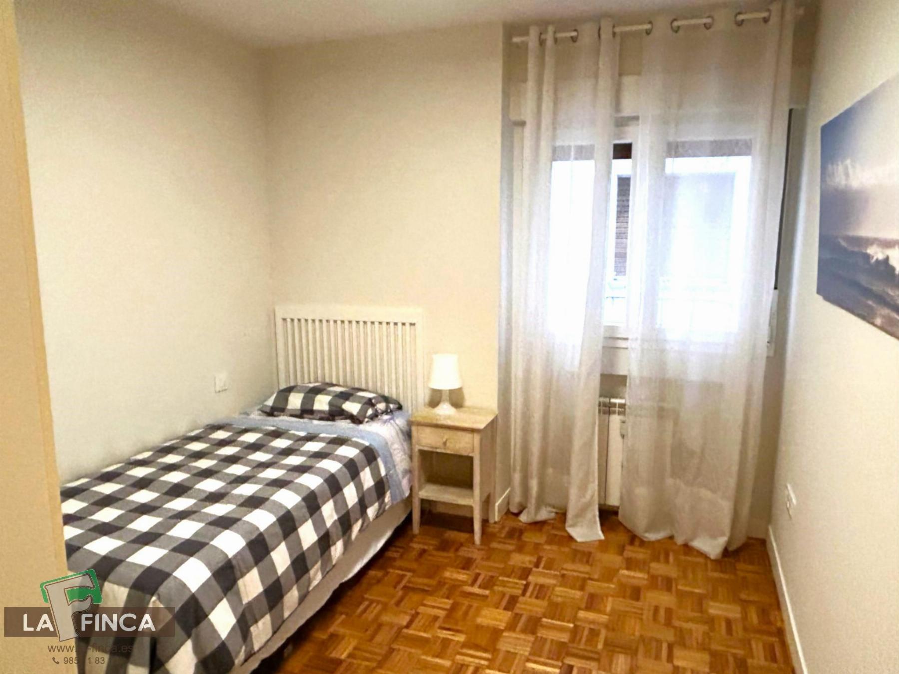 For sale of flat in Oviedo