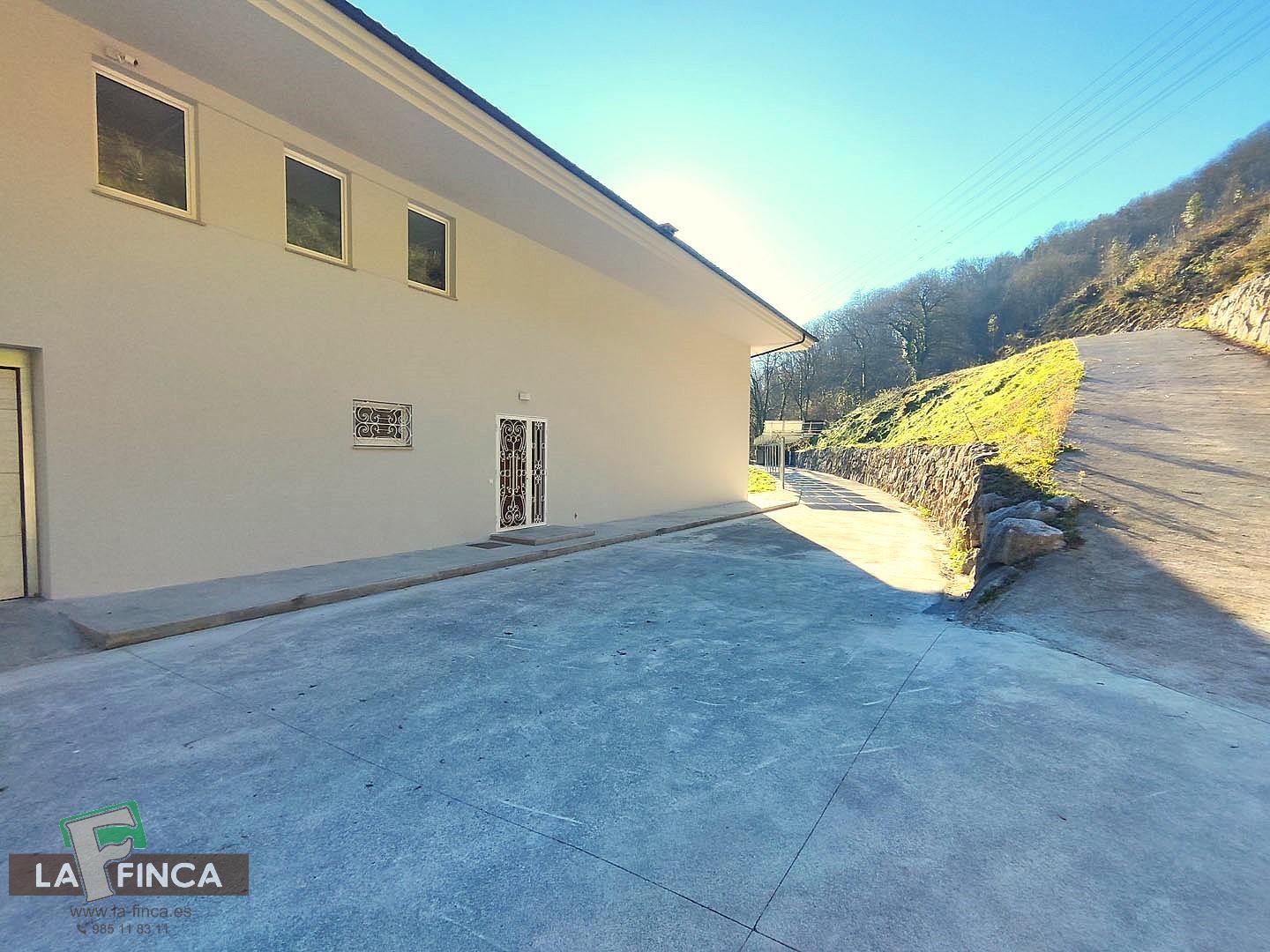 Venta de chalet en Trubia