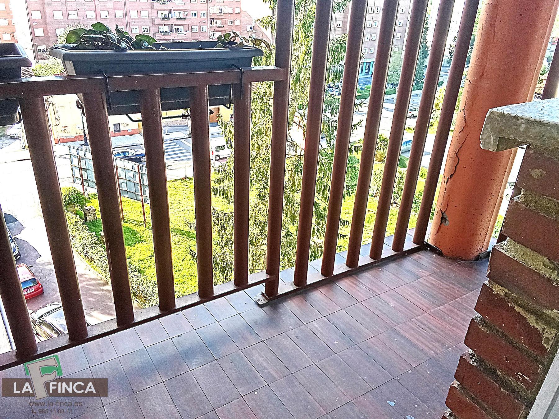 Venta de piso en Oviedo