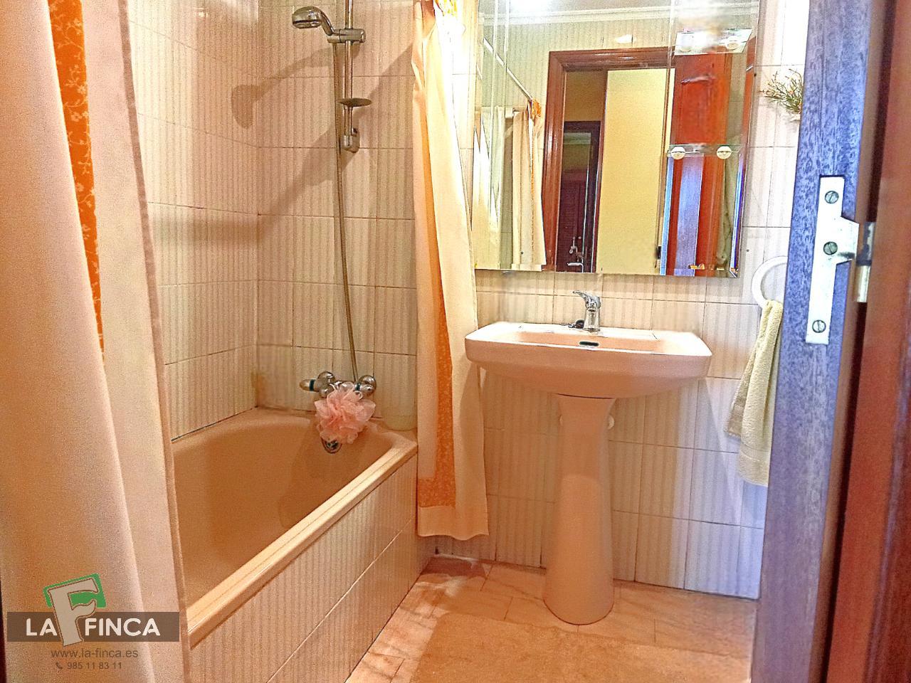 Venta de piso en Oviedo