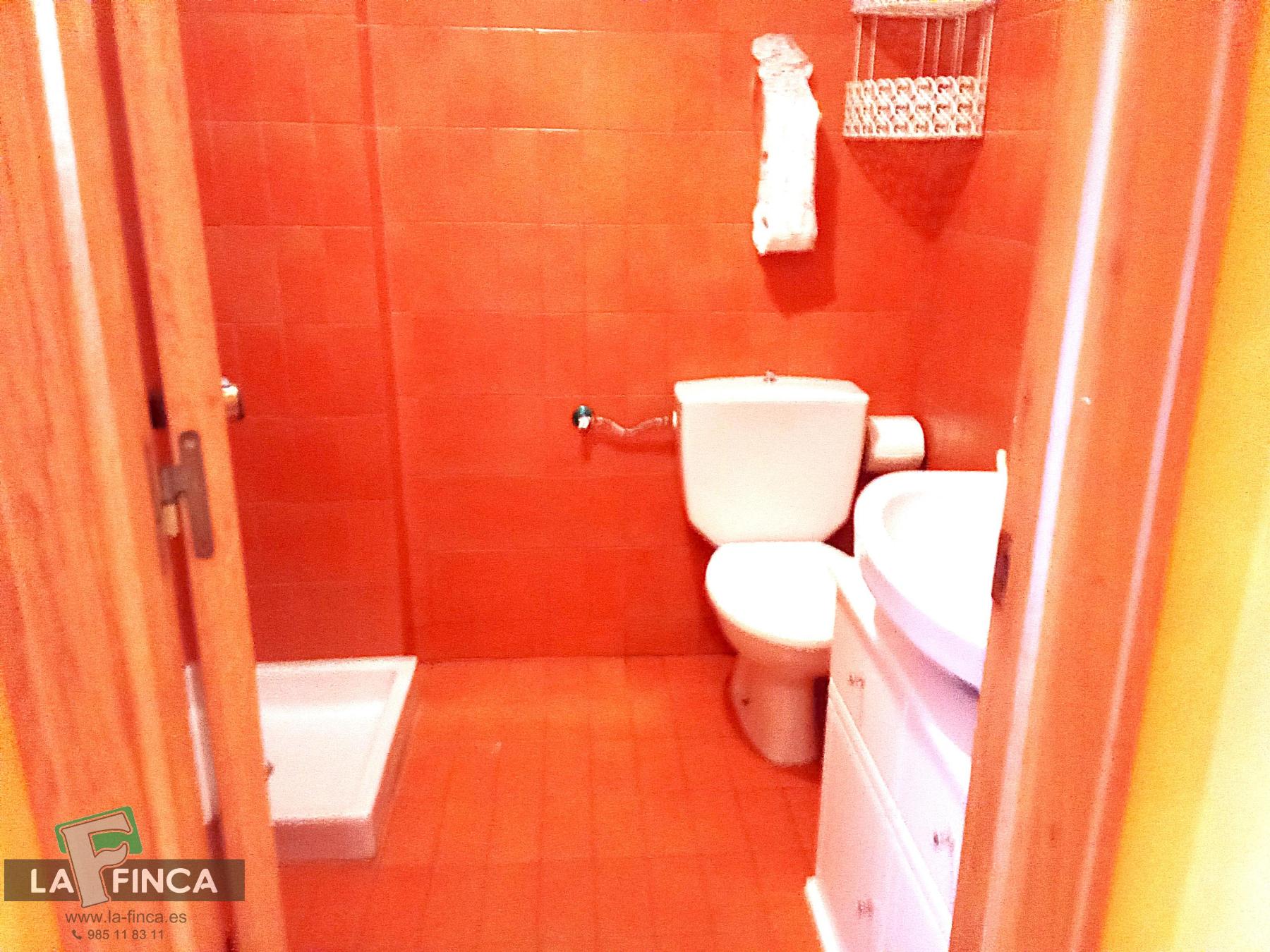 Venta de piso en Oviedo