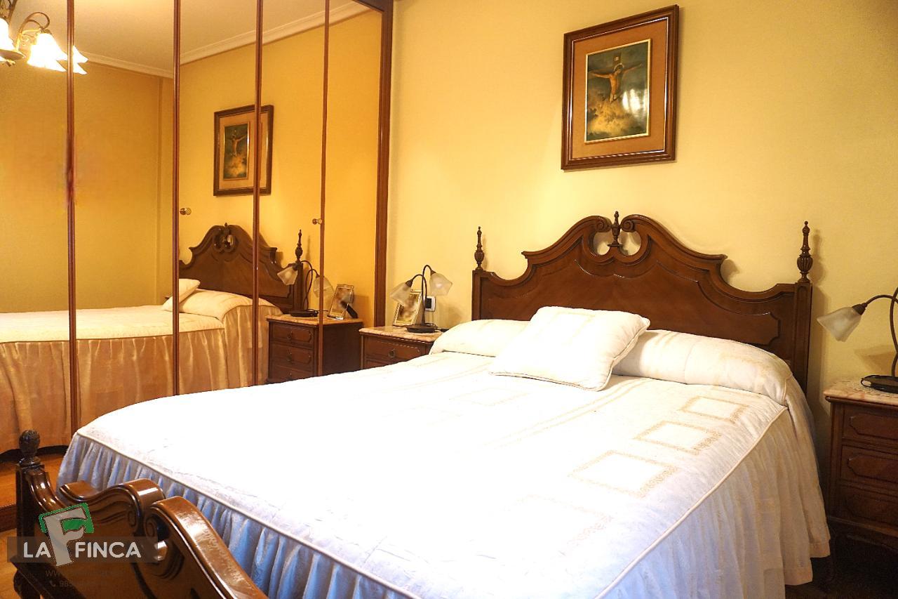 For sale of flat in Oviedo