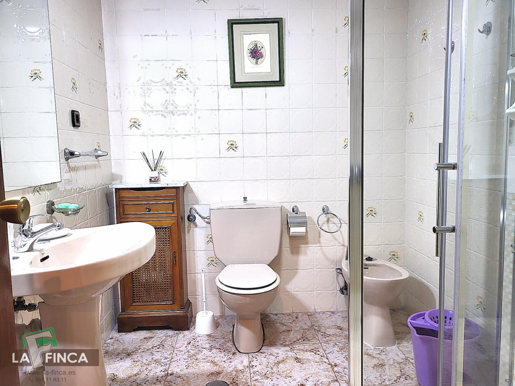 For sale of flat in Oviedo