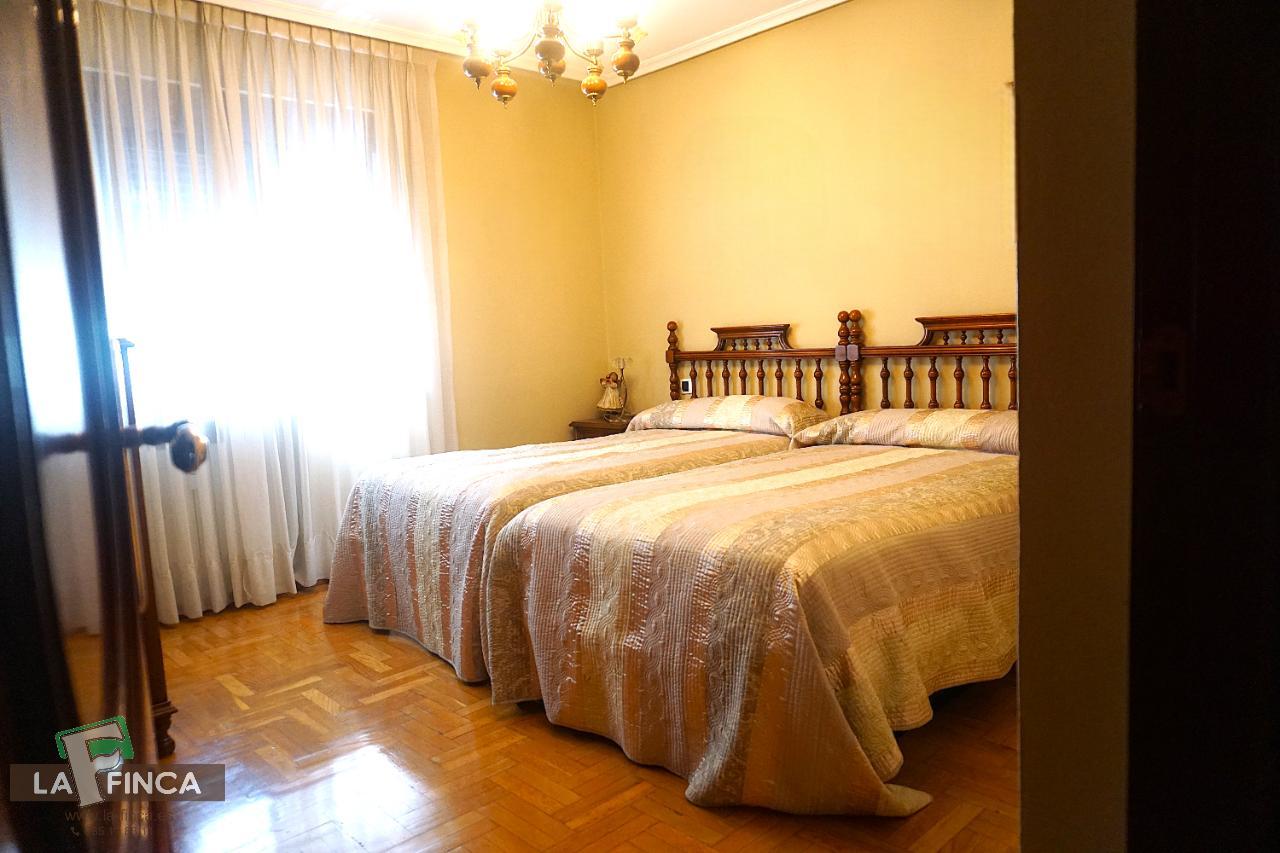 For sale of flat in Oviedo