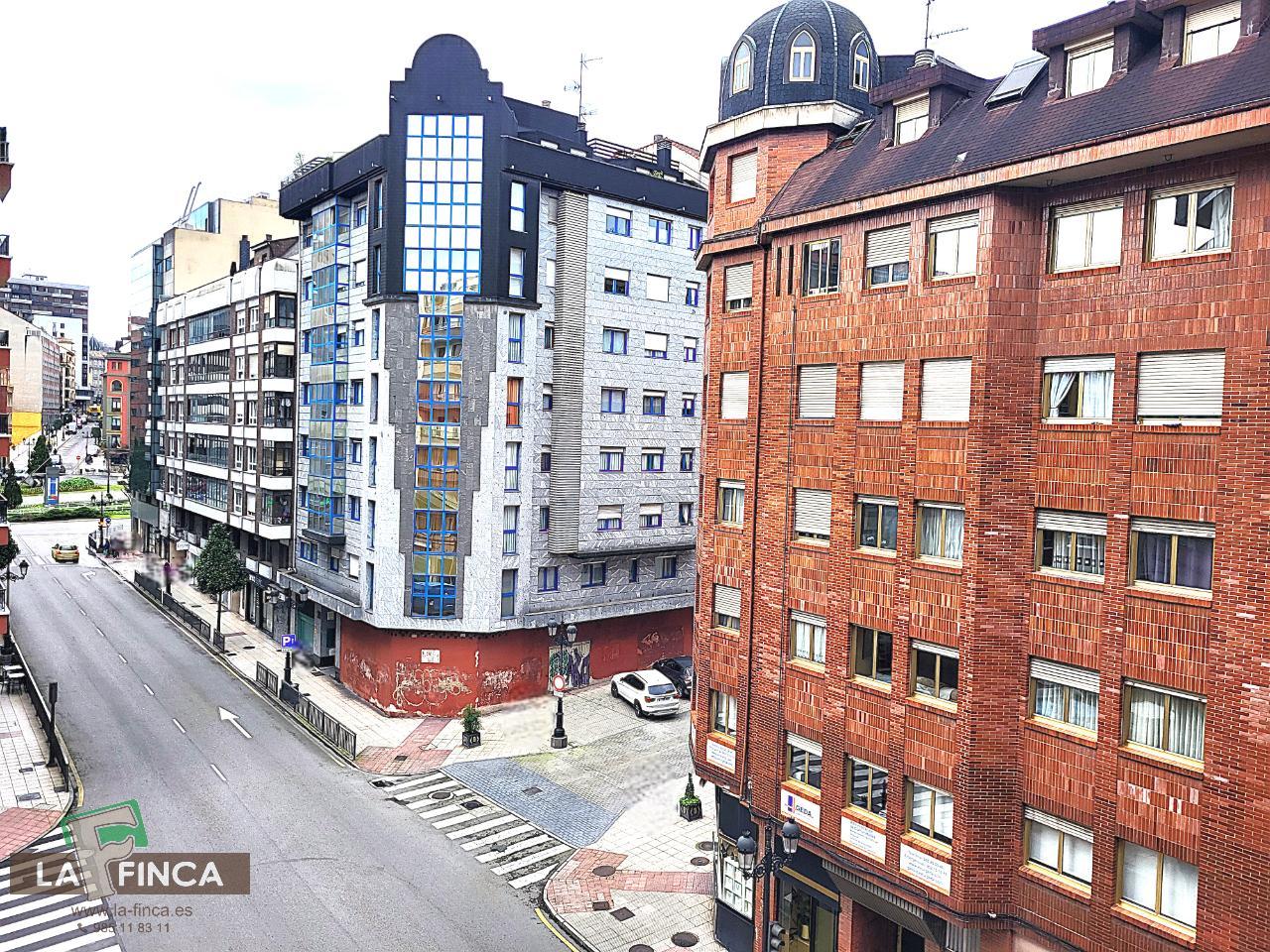 For sale of flat in Oviedo