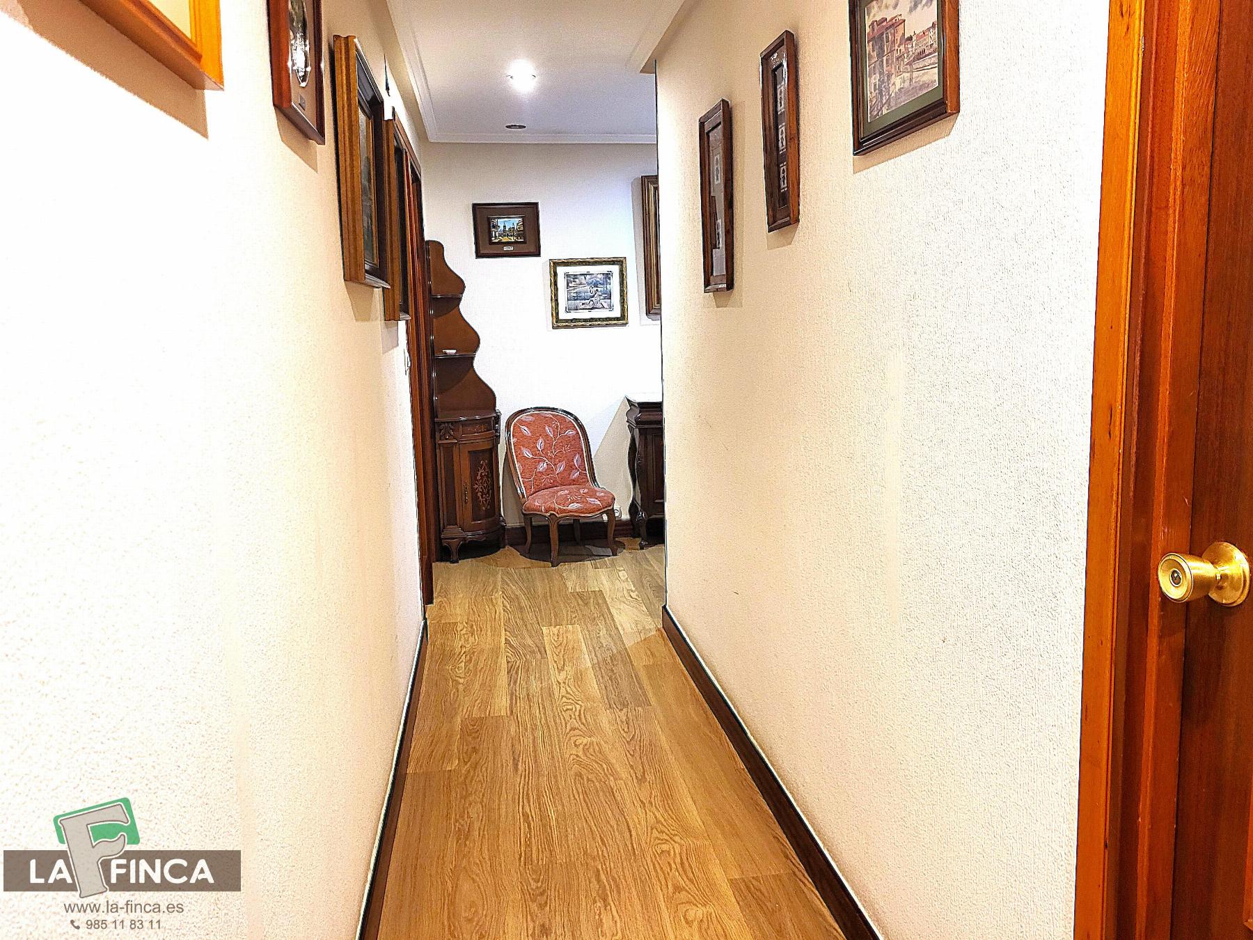 For sale of flat in Oviedo