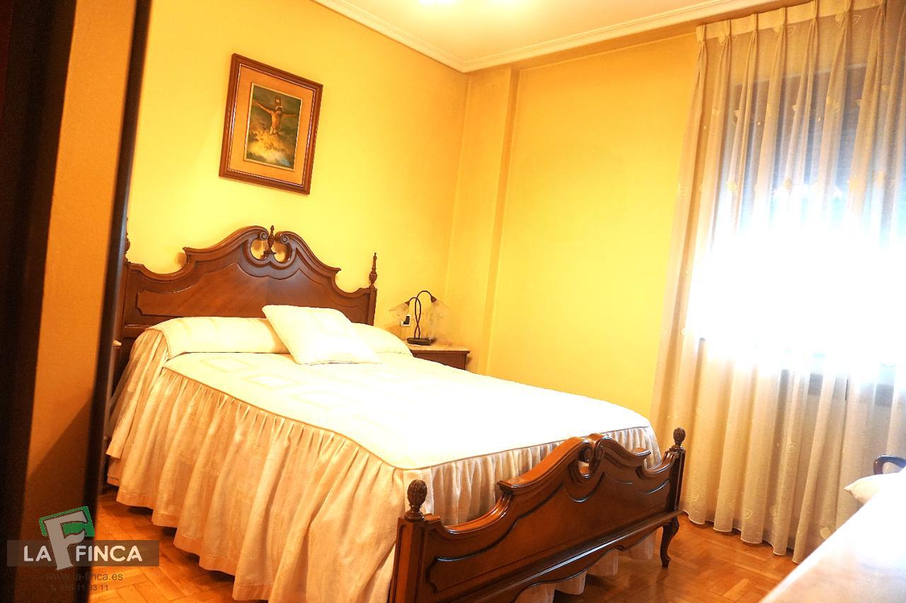 For sale of flat in Oviedo