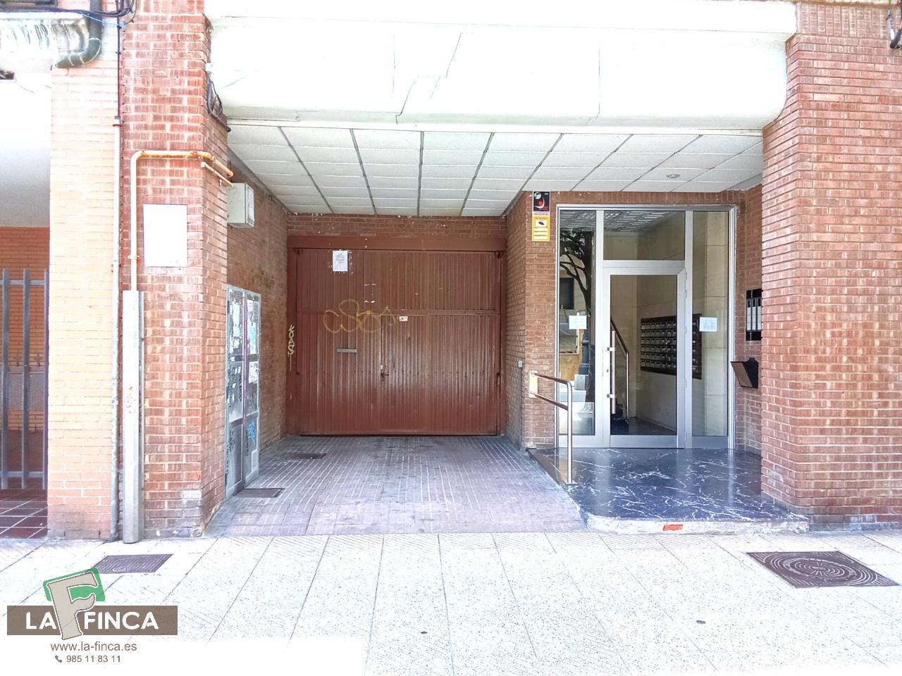 For sale of garage in Oviedo