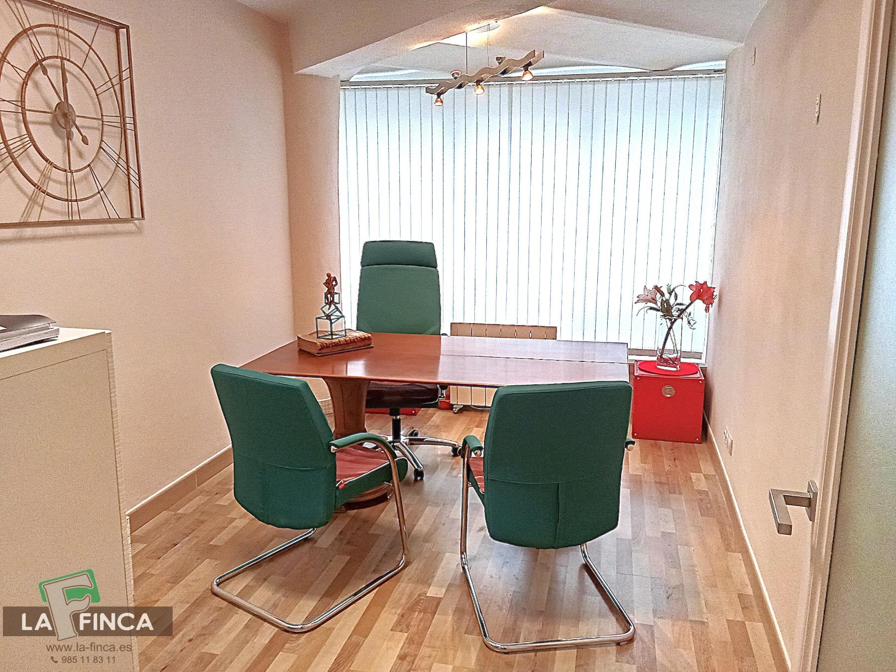 For sale of office in Oviedo
