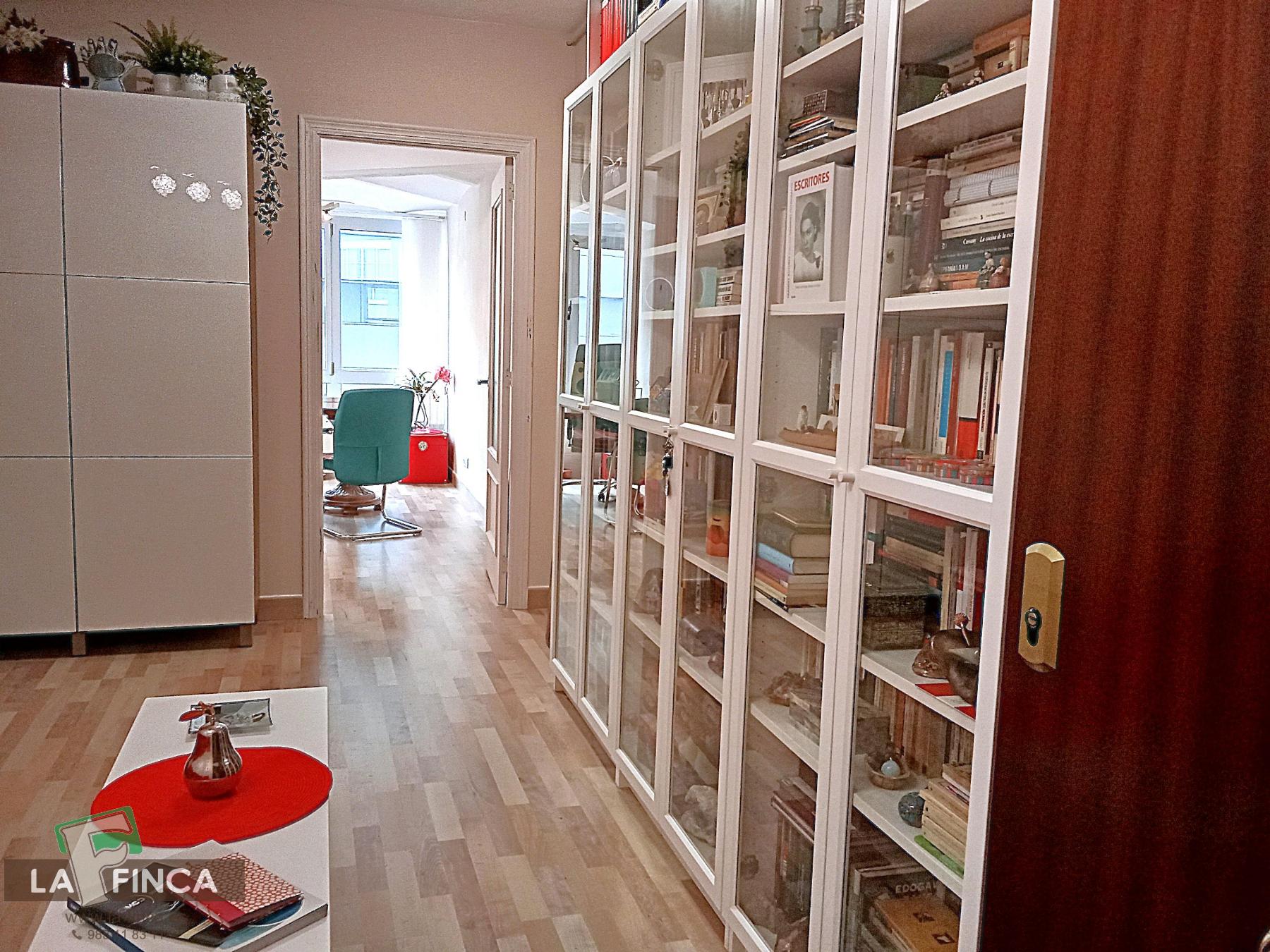 For sale of office in Oviedo