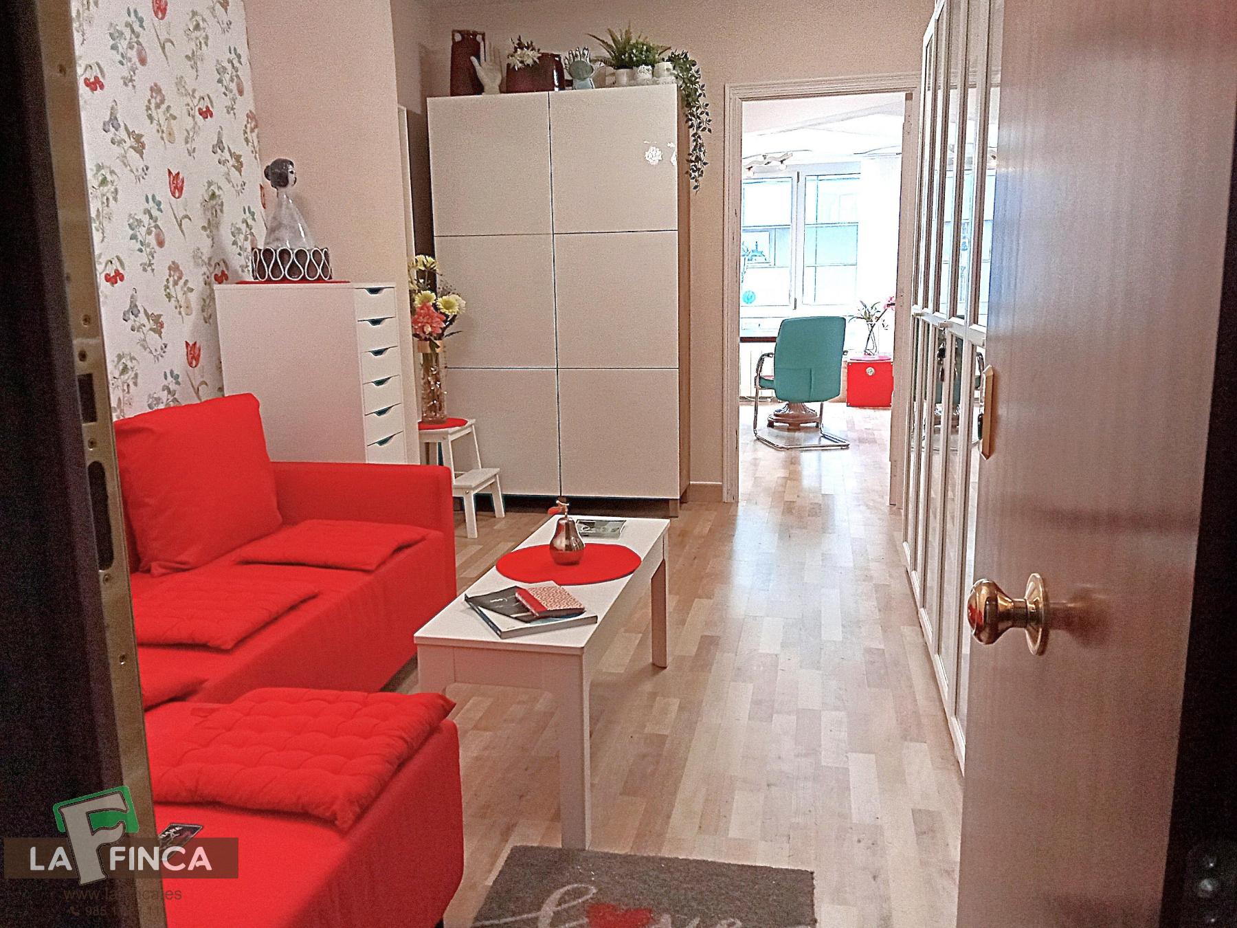 For sale of office in Oviedo