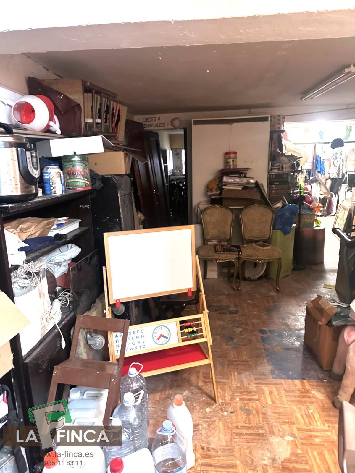 For sale of premises in Oviedo