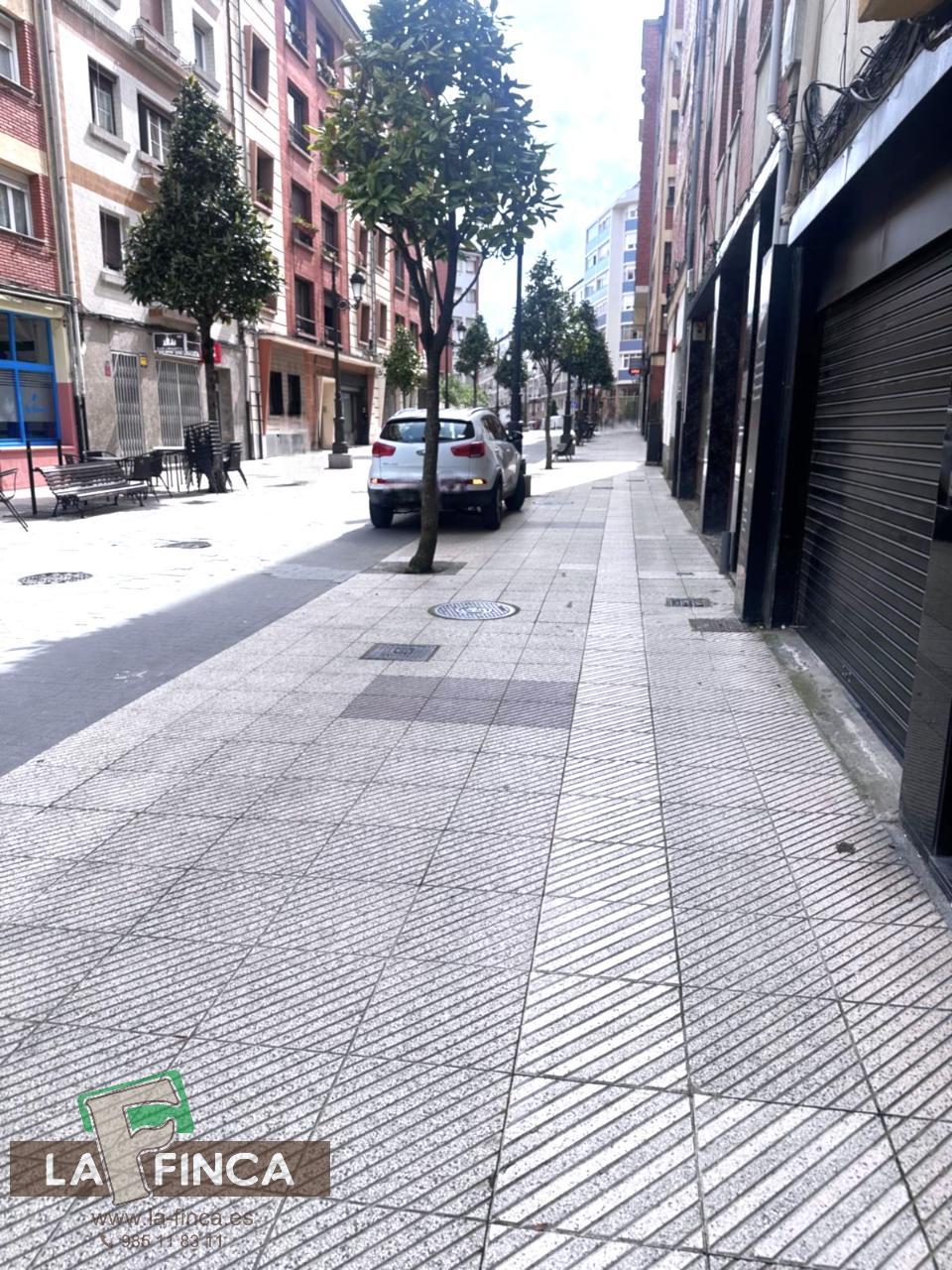 For sale of premises in Oviedo