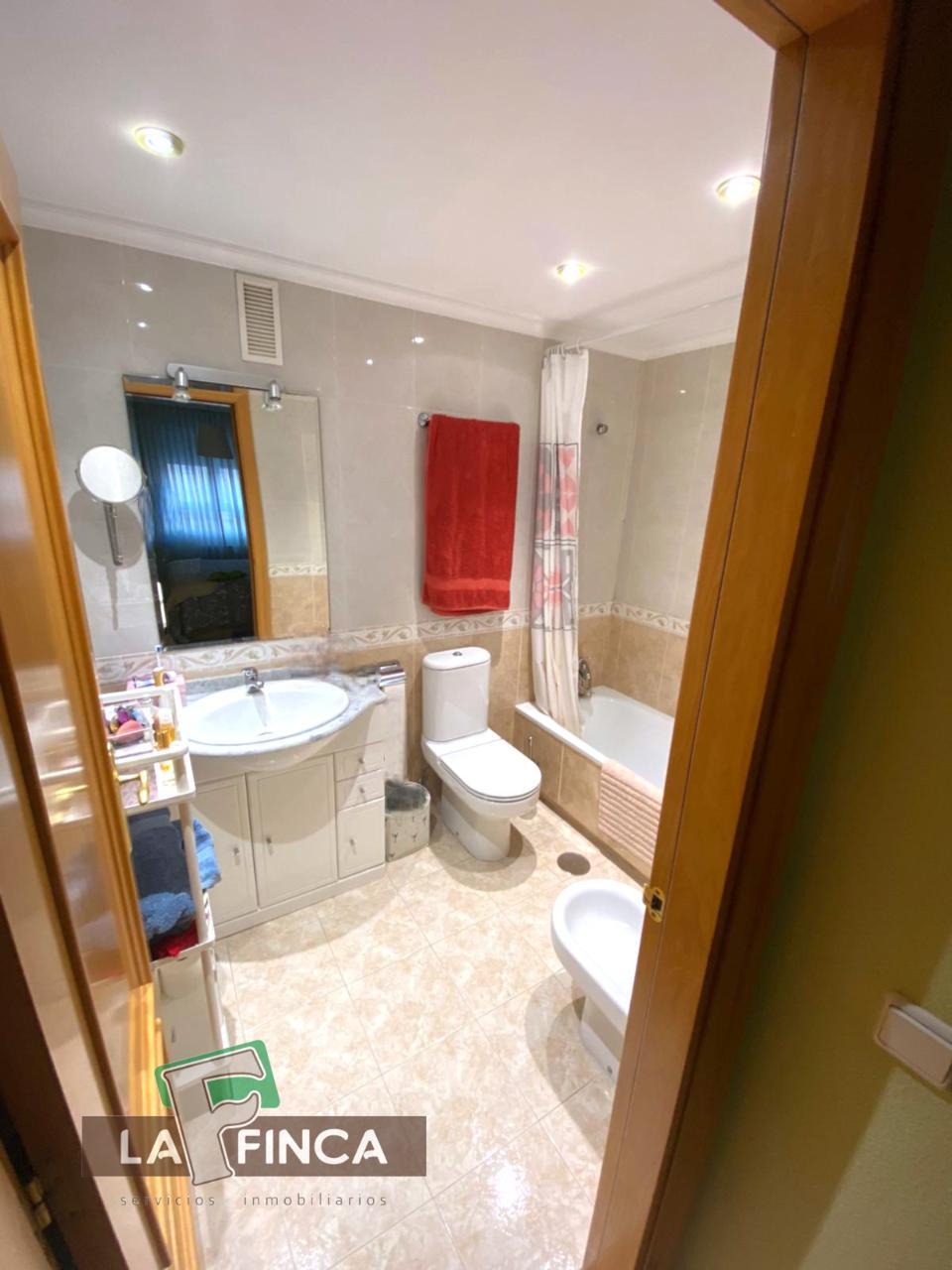 For sale of flat in Oviedo