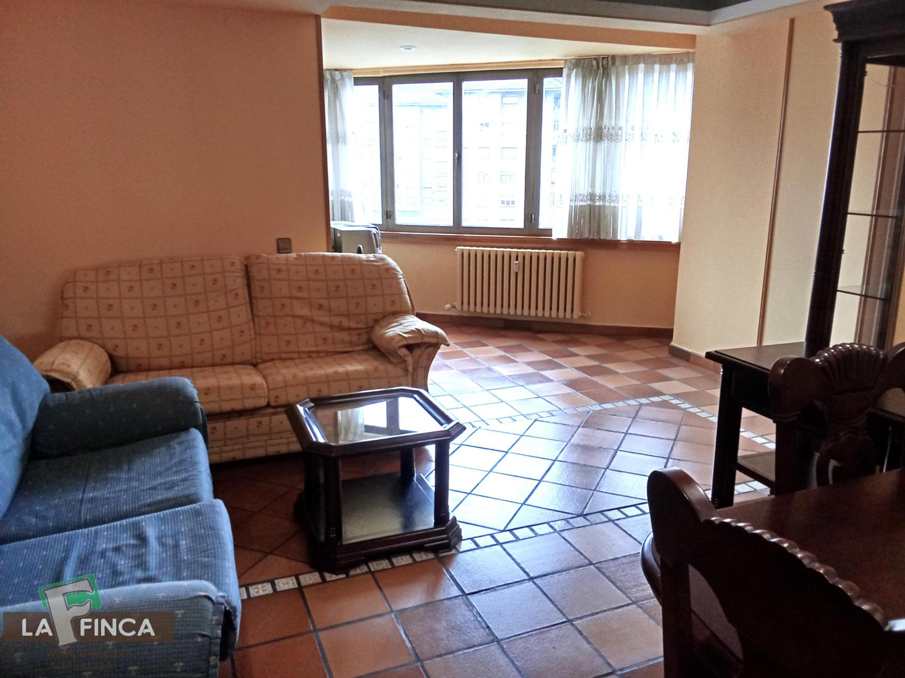 For sale of flat in Oviedo