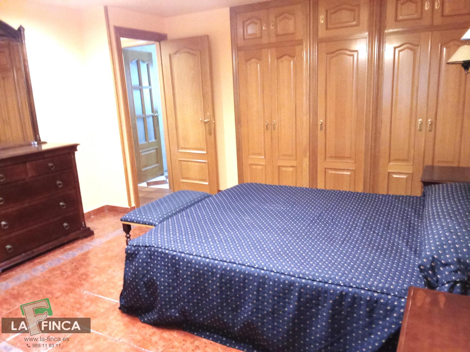 For sale of flat in Oviedo
