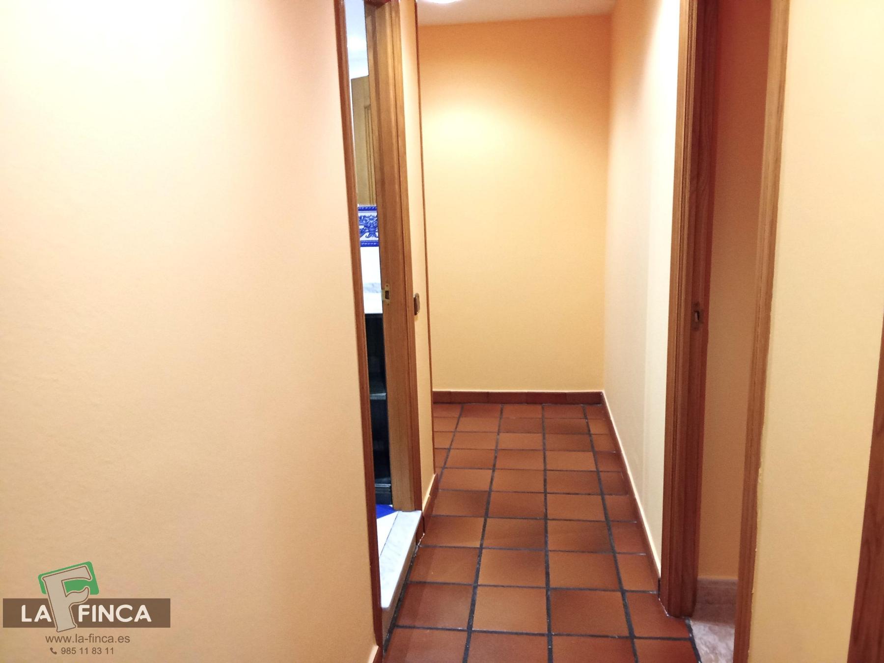 For sale of flat in Oviedo