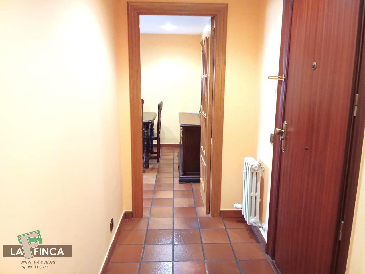 For sale of flat in Oviedo
