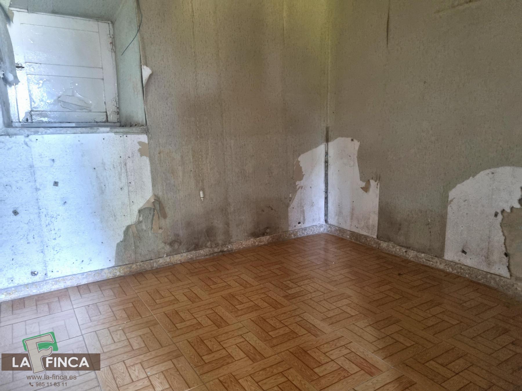 Venta de casa en Castrillón