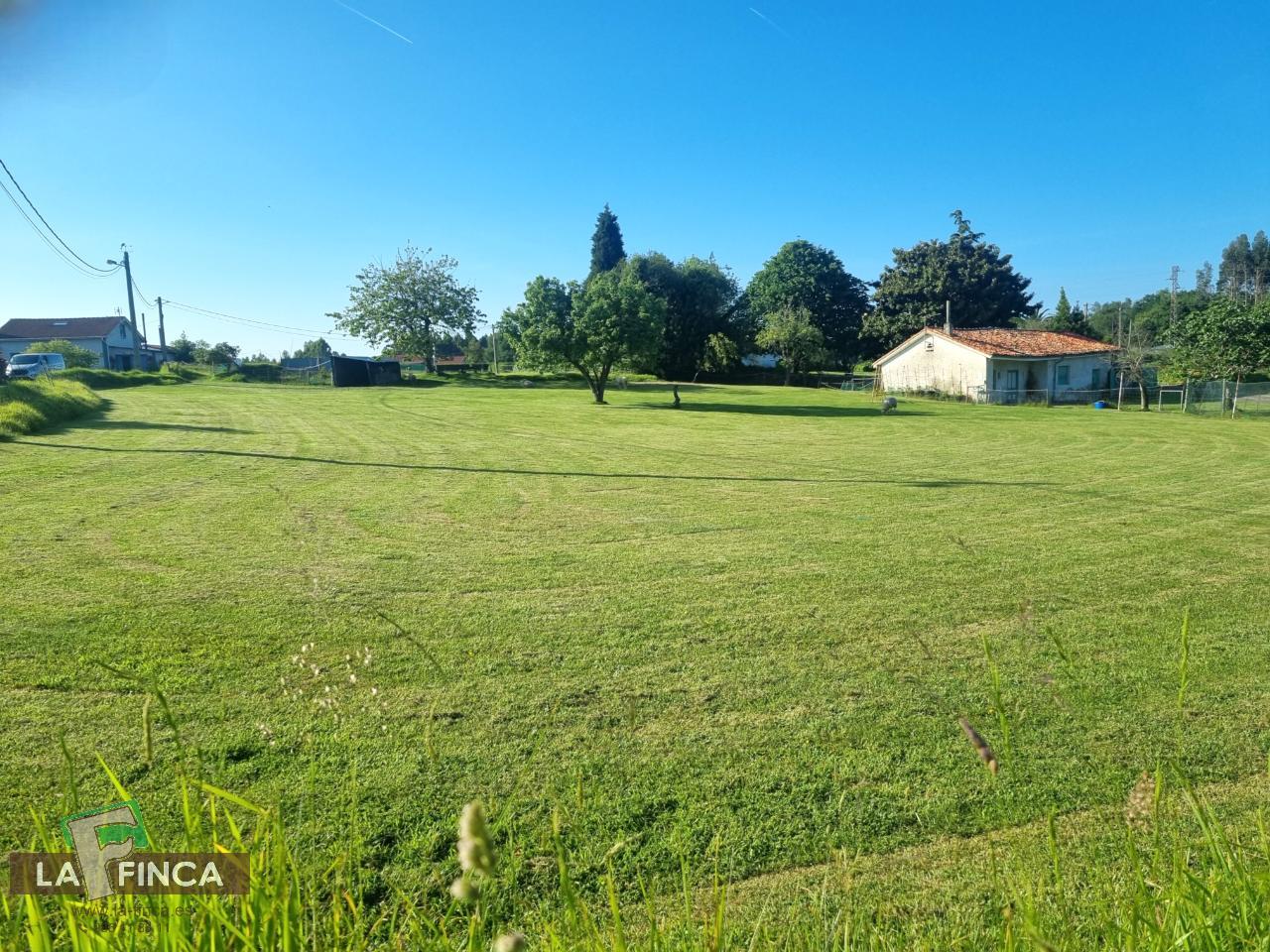 Venta de casa en Castrillón