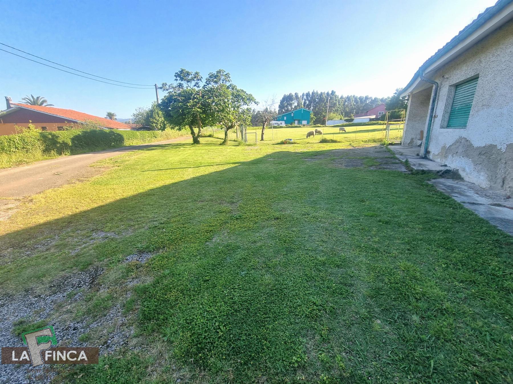 Venta de casa en Castrillón