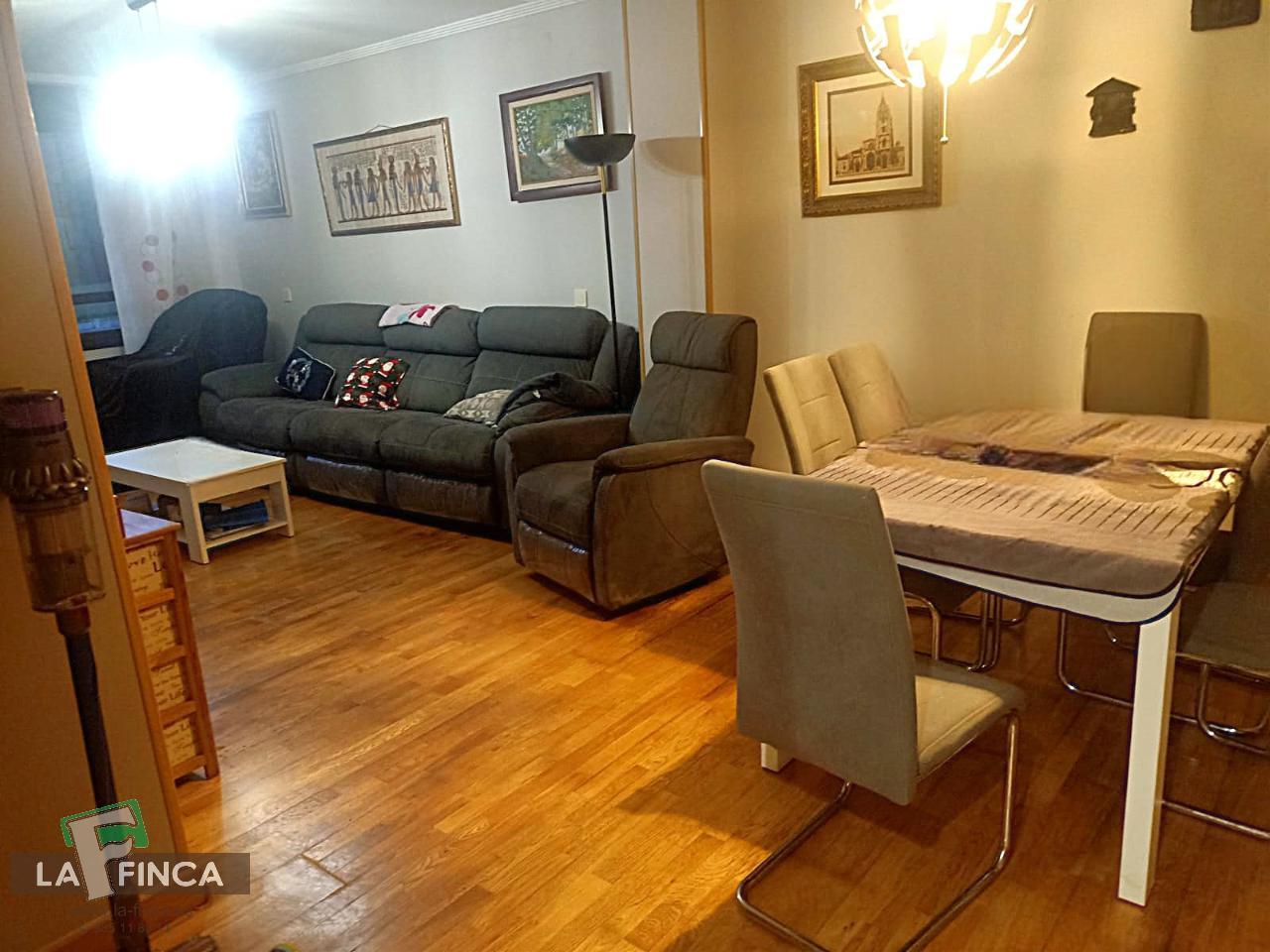 For sale of flat in Oviedo