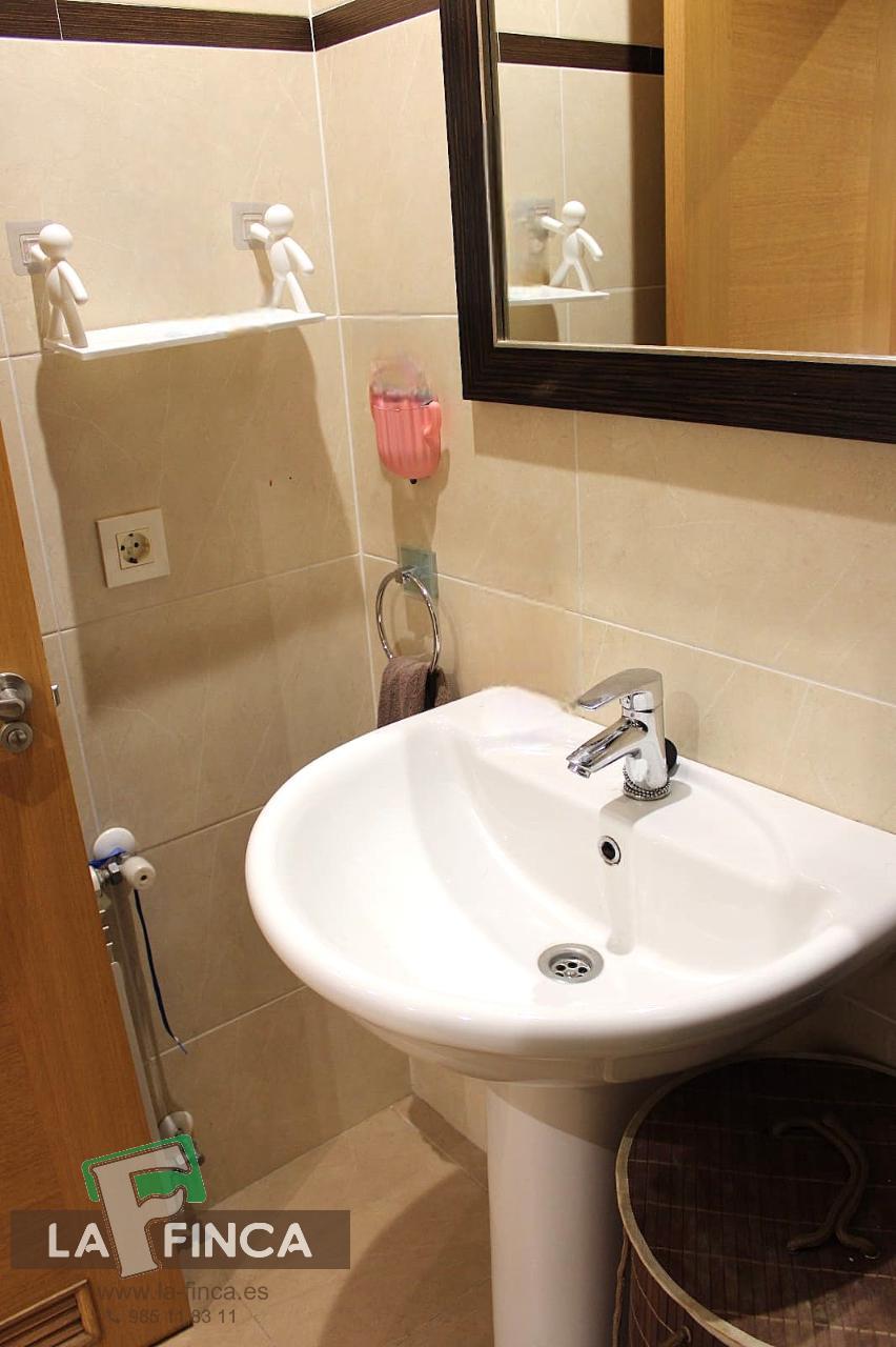 For sale of flat in Oviedo