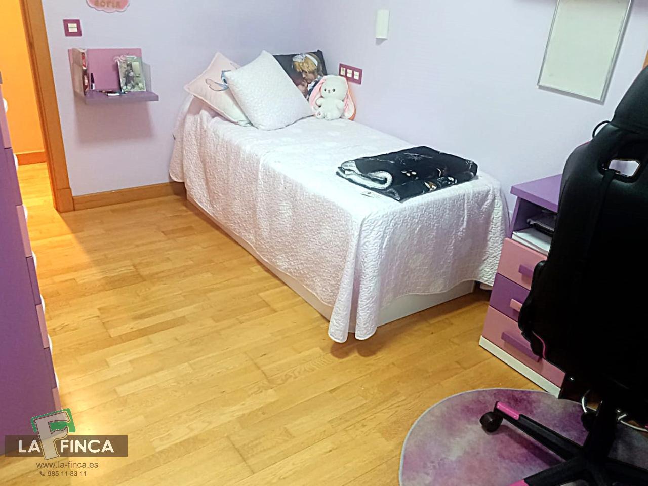 For sale of flat in Oviedo