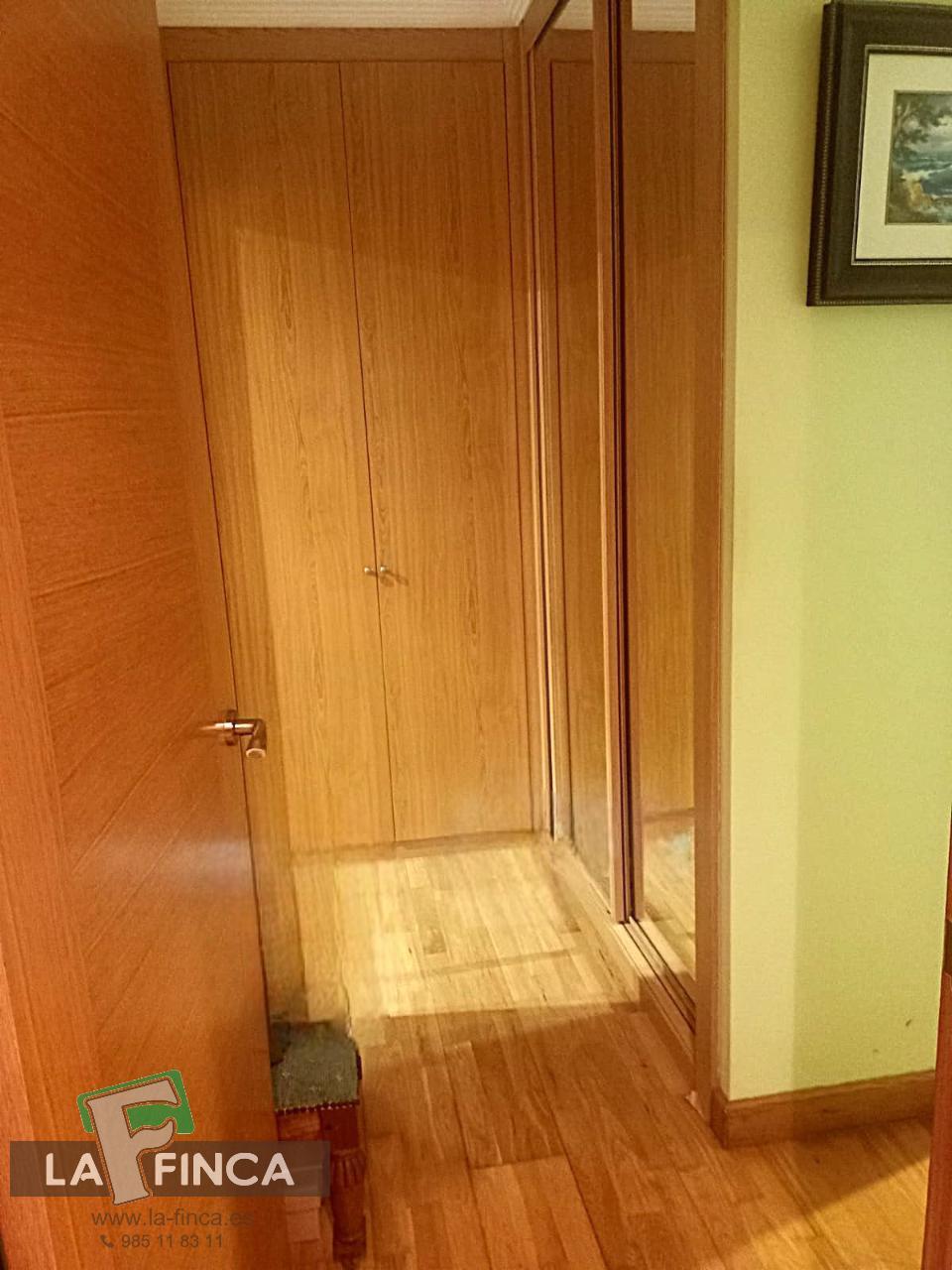 For sale of flat in Oviedo