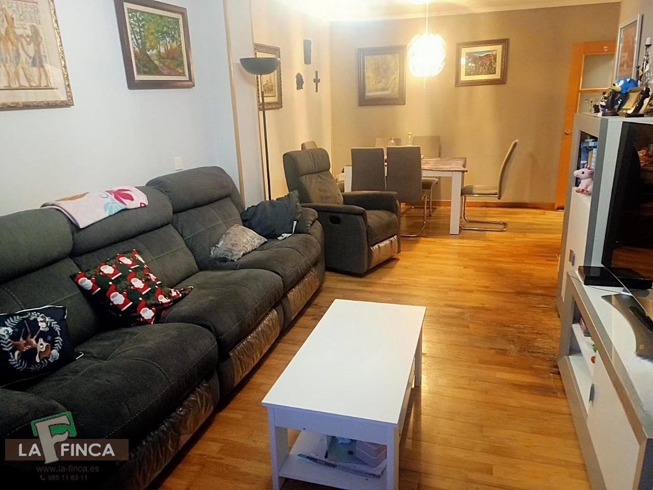 For sale of flat in Oviedo