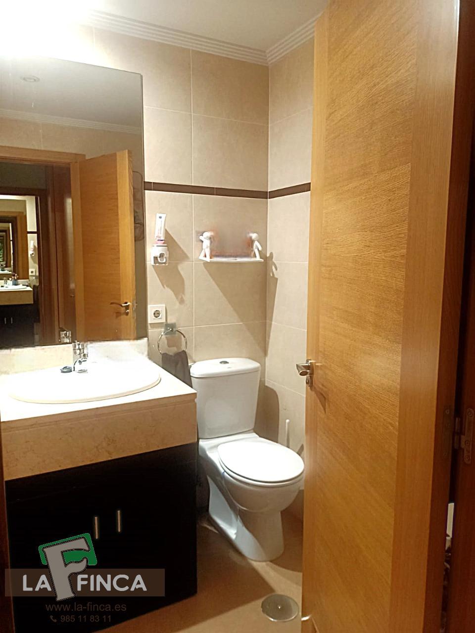 For sale of flat in Oviedo