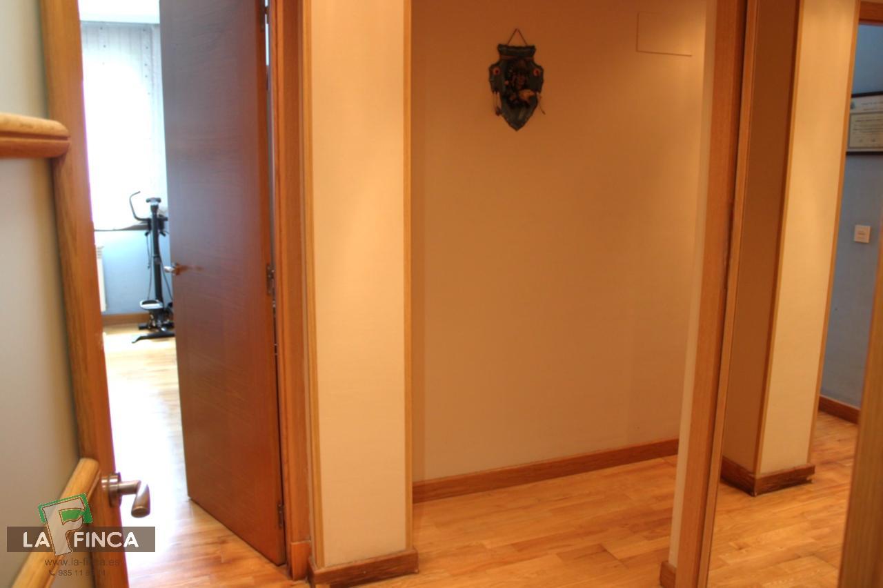 For sale of flat in Oviedo