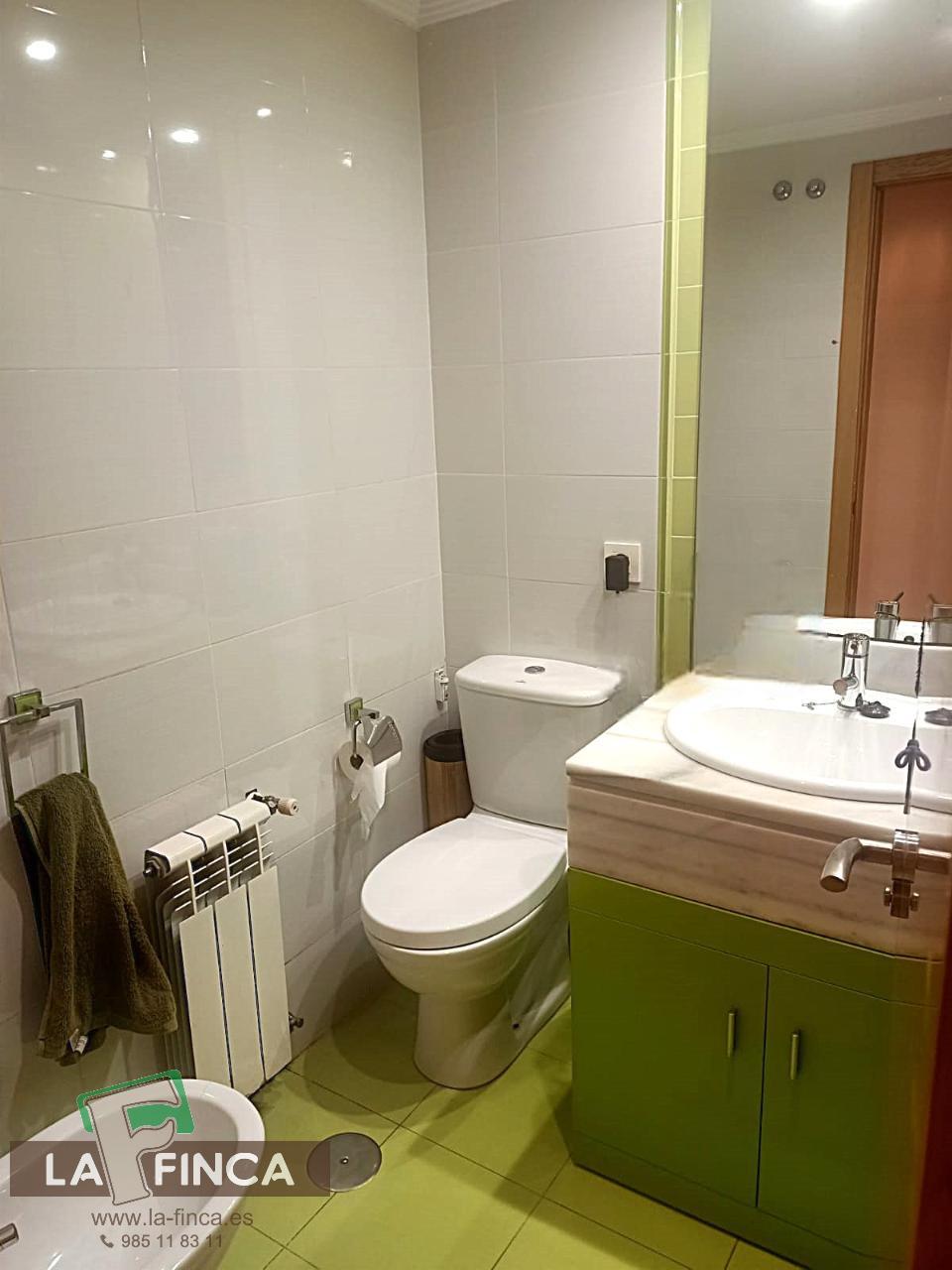 For sale of flat in Oviedo