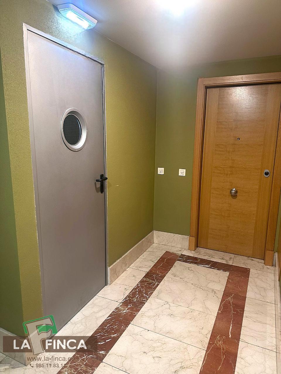 For sale of flat in Oviedo