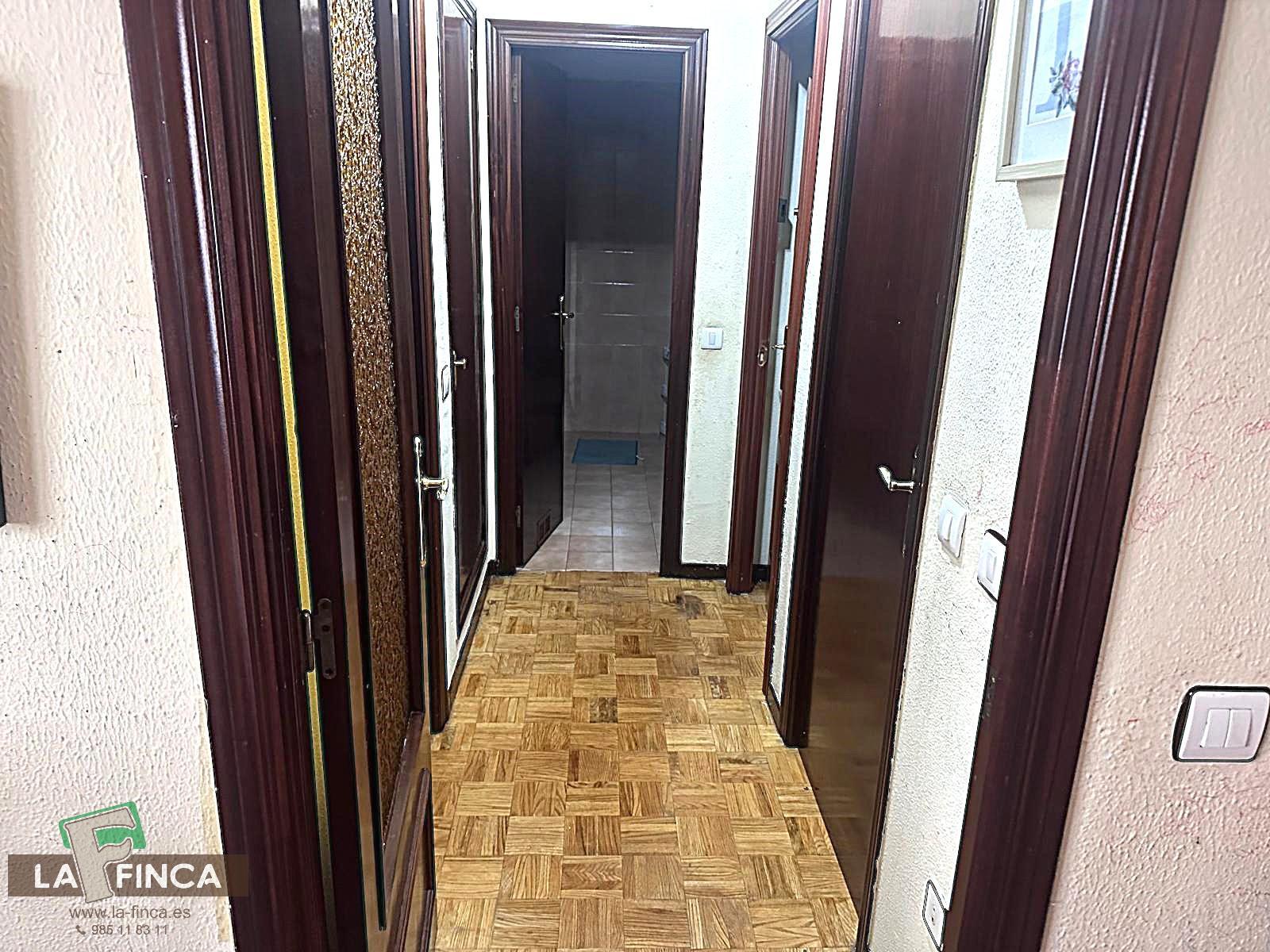 For sale of flat in Oviedo