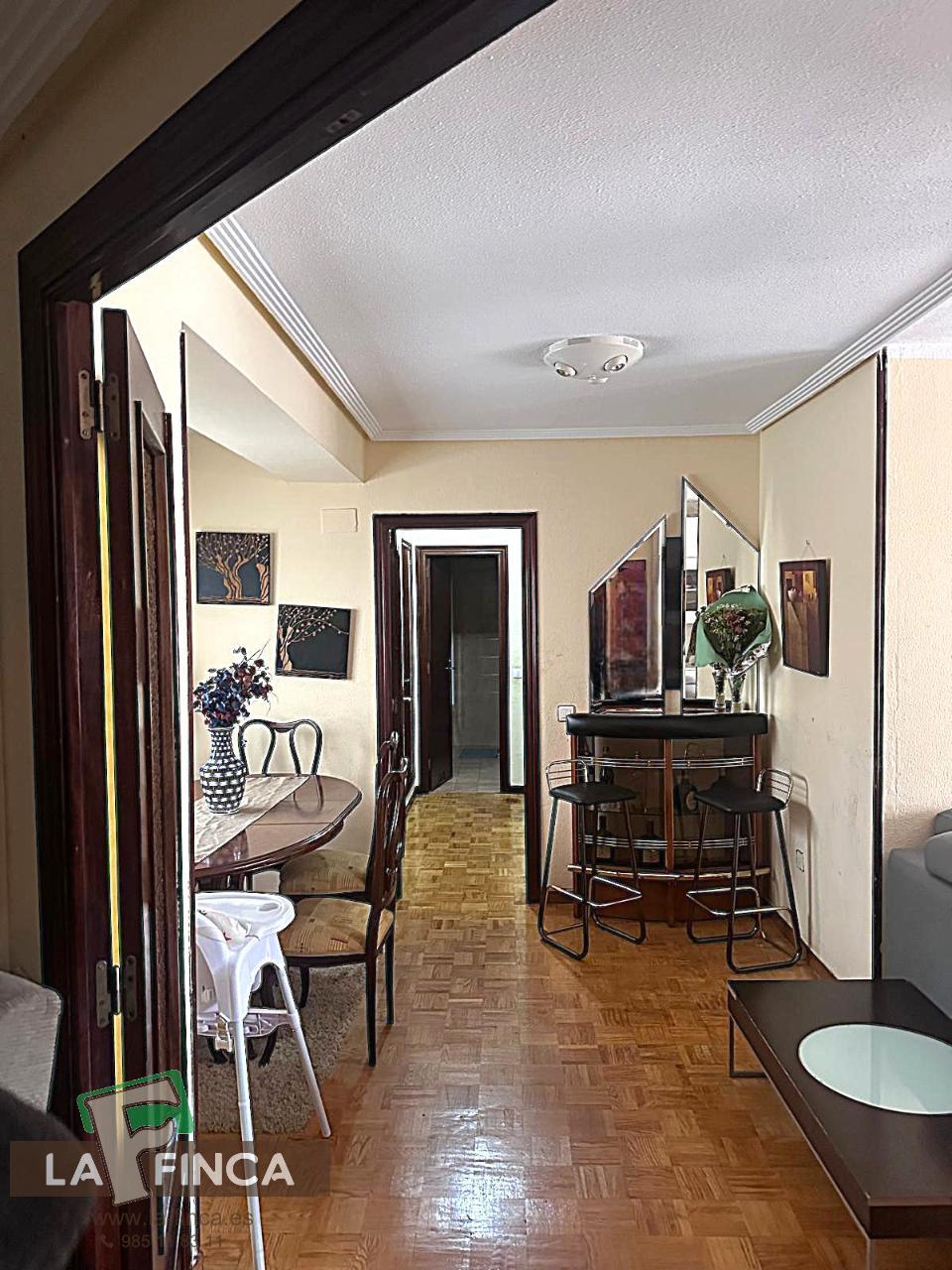 For sale of flat in Oviedo