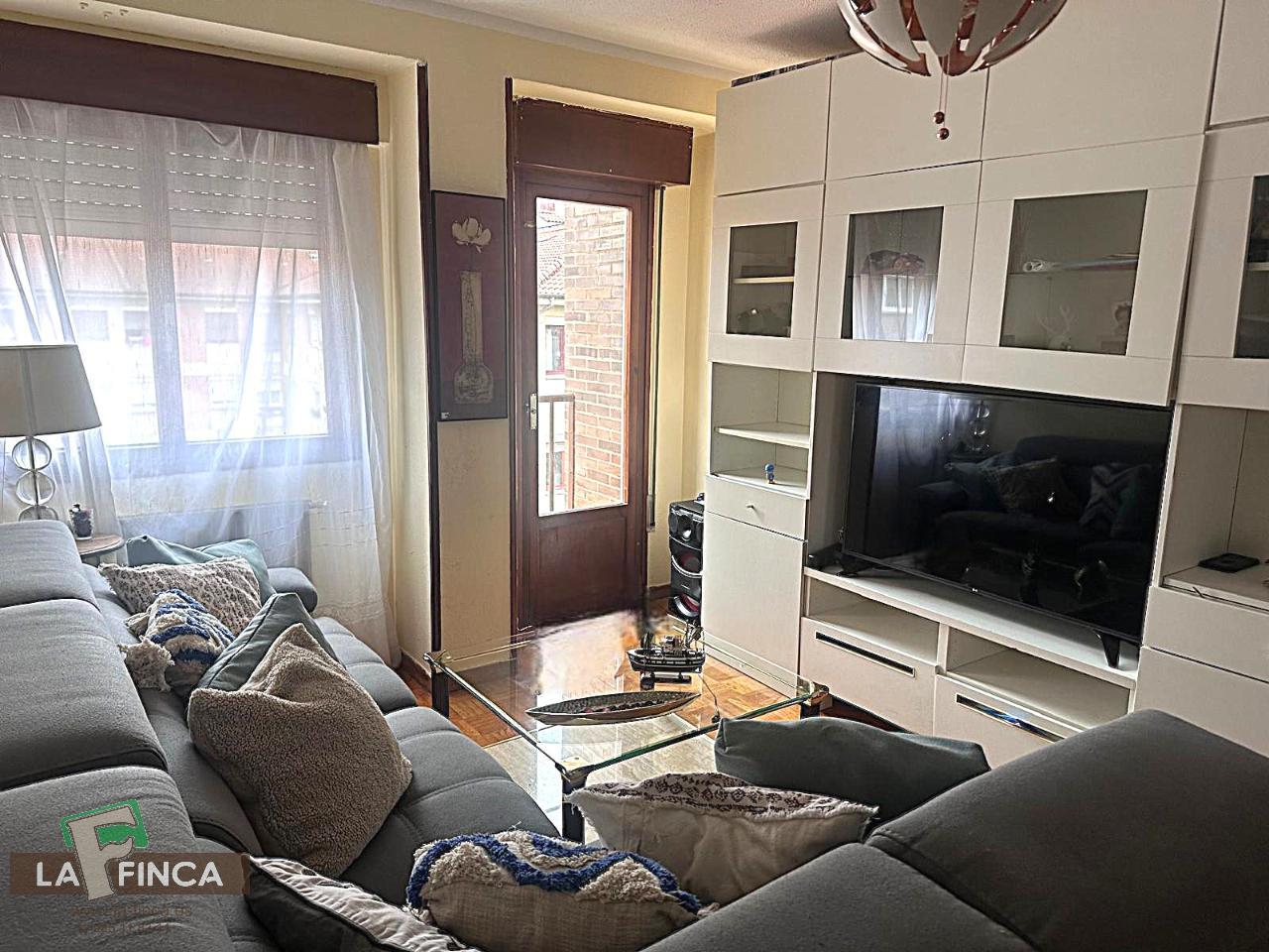 For sale of flat in Oviedo