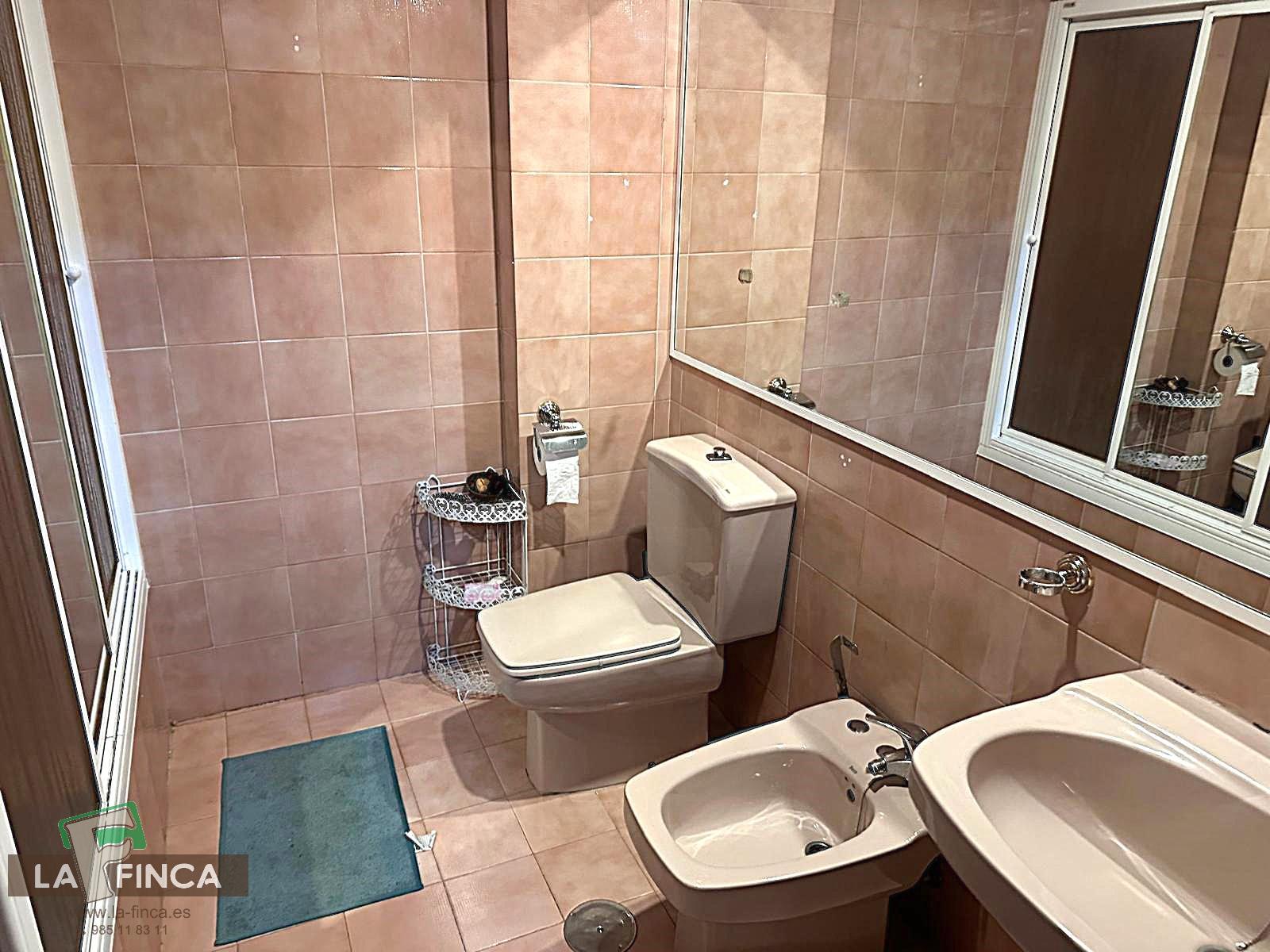 For sale of flat in Oviedo