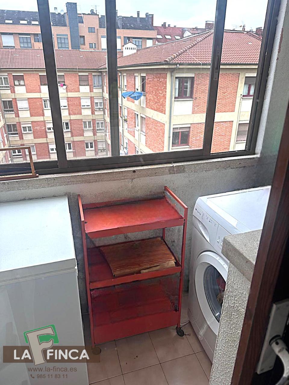 For sale of flat in Oviedo